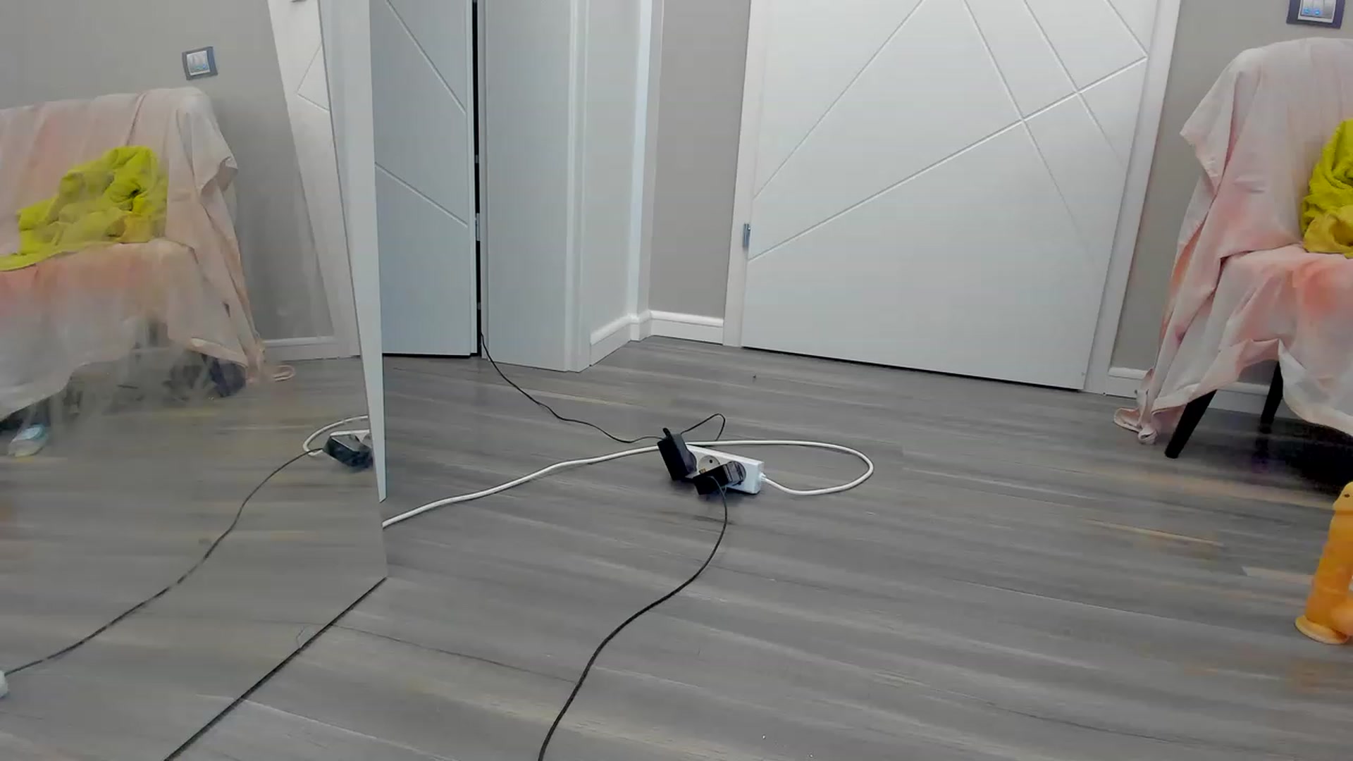 Gallery image thumbnail from SophiaSanty's myfreecams stream on, 12/12/2022, 23:05 image 10 of 20