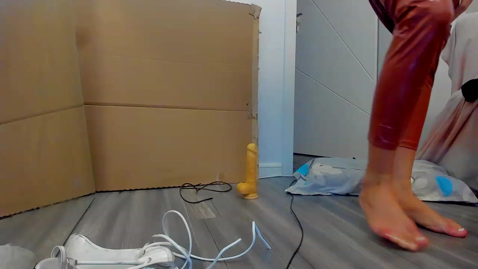 Gallery image thumbnail from SophiaSanty's myfreecams stream on, 12/13/2022, 24:14 image 17 of 20