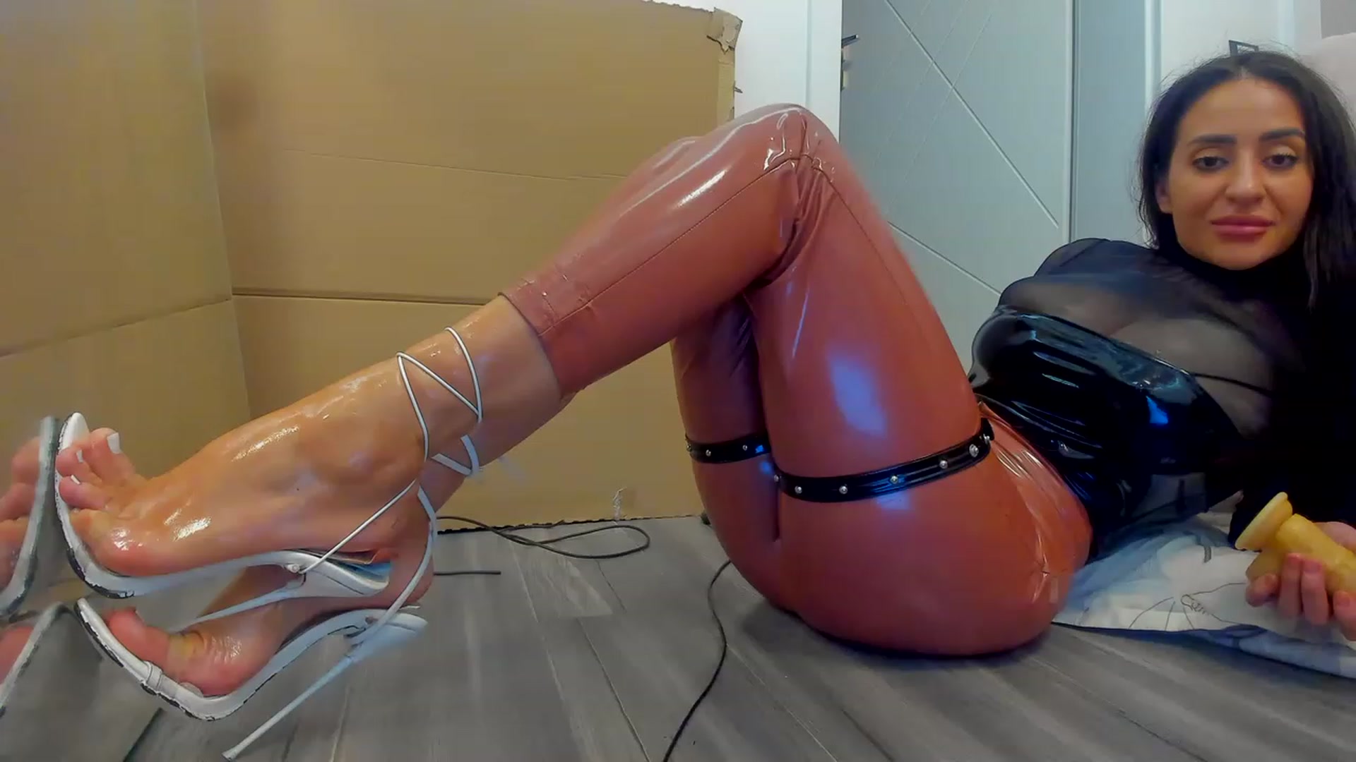 Gallery image thumbnail from SophiaSanty's myfreecams stream on, 12/13/2022, 24:14 image 20 of 20