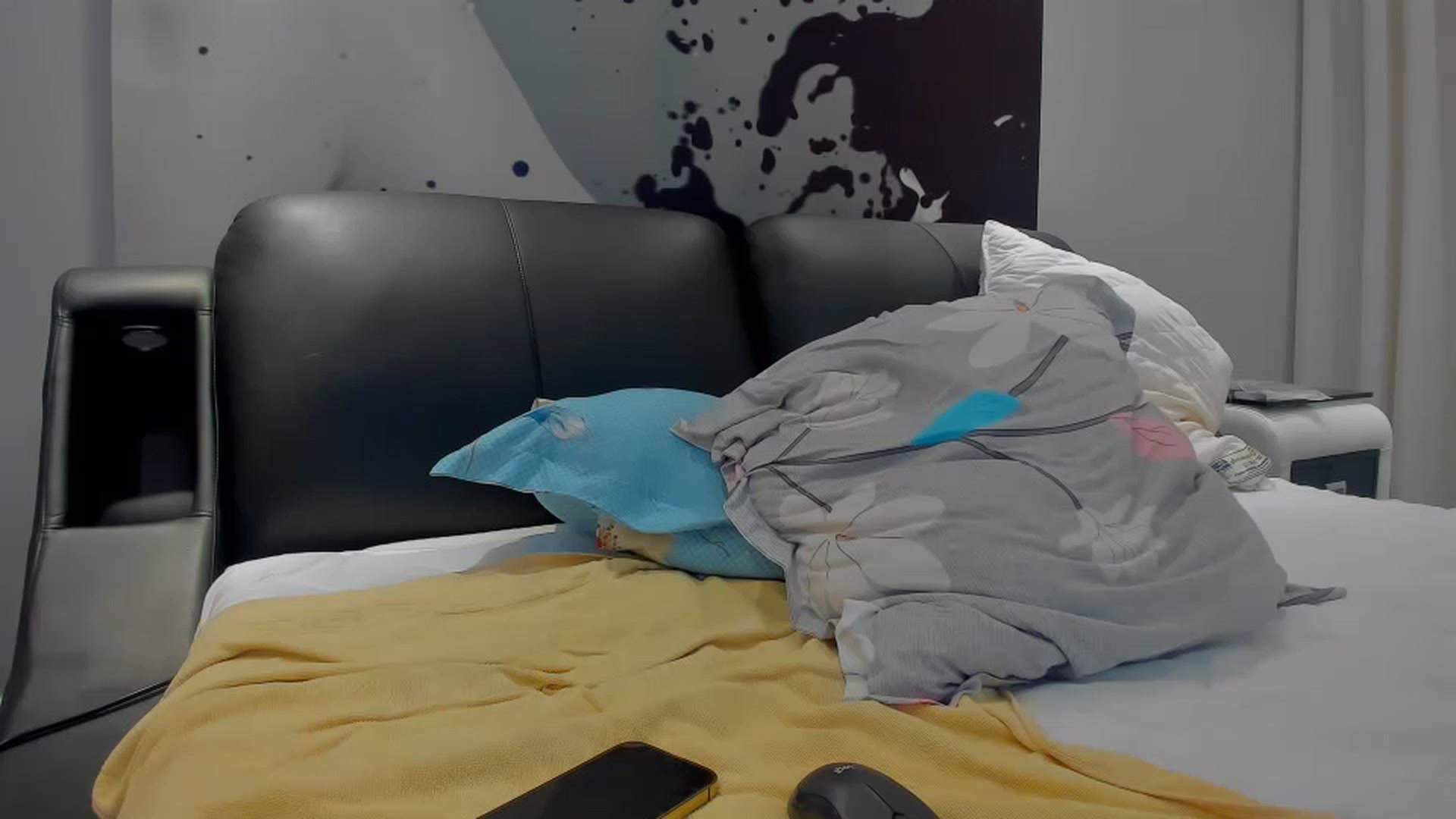 Gallery image thumbnail from SophiaSanty's myfreecams stream on, 12/14/2022, 23:07 image 15 of 20