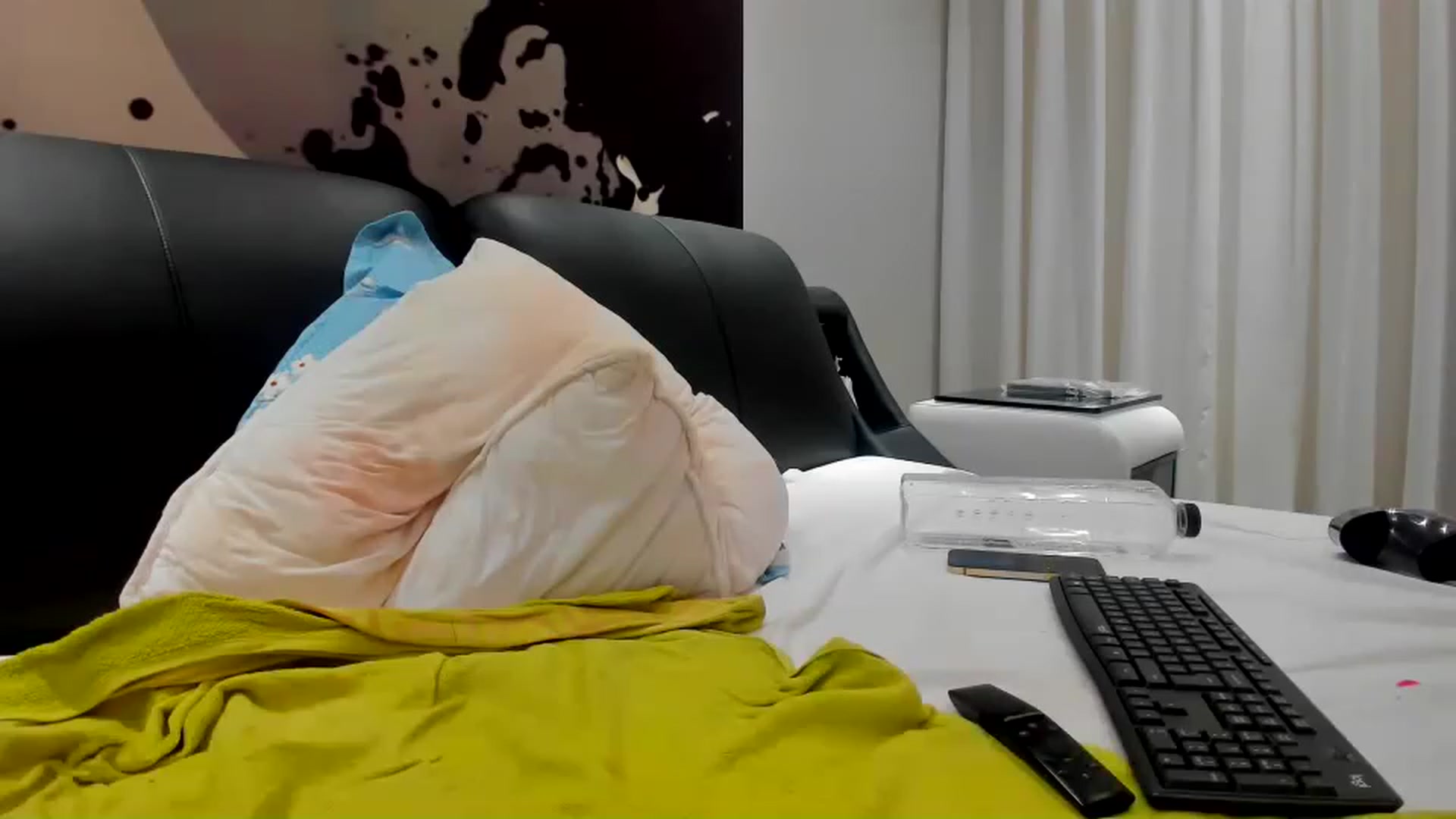 Gallery image thumbnail from SophiaSanty's myfreecams stream on, 01/04/2023, 23:34 image 2 of 20
