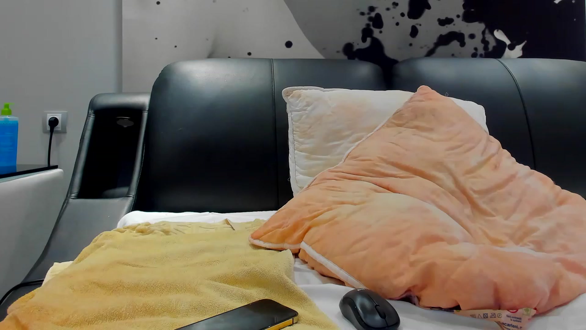 Gallery image thumbnail from SophiaSanty's myfreecams stream on, 01/09/2023, 02:02 image 3 of 20