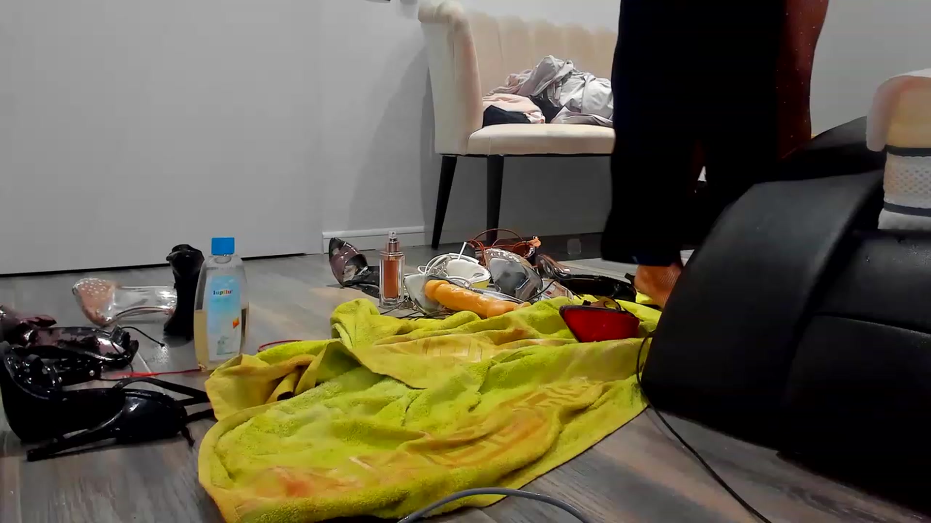 Gallery image thumbnail from SophiaSanty's myfreecams stream on, 01/09/2023, 02:02 image 4 of 20