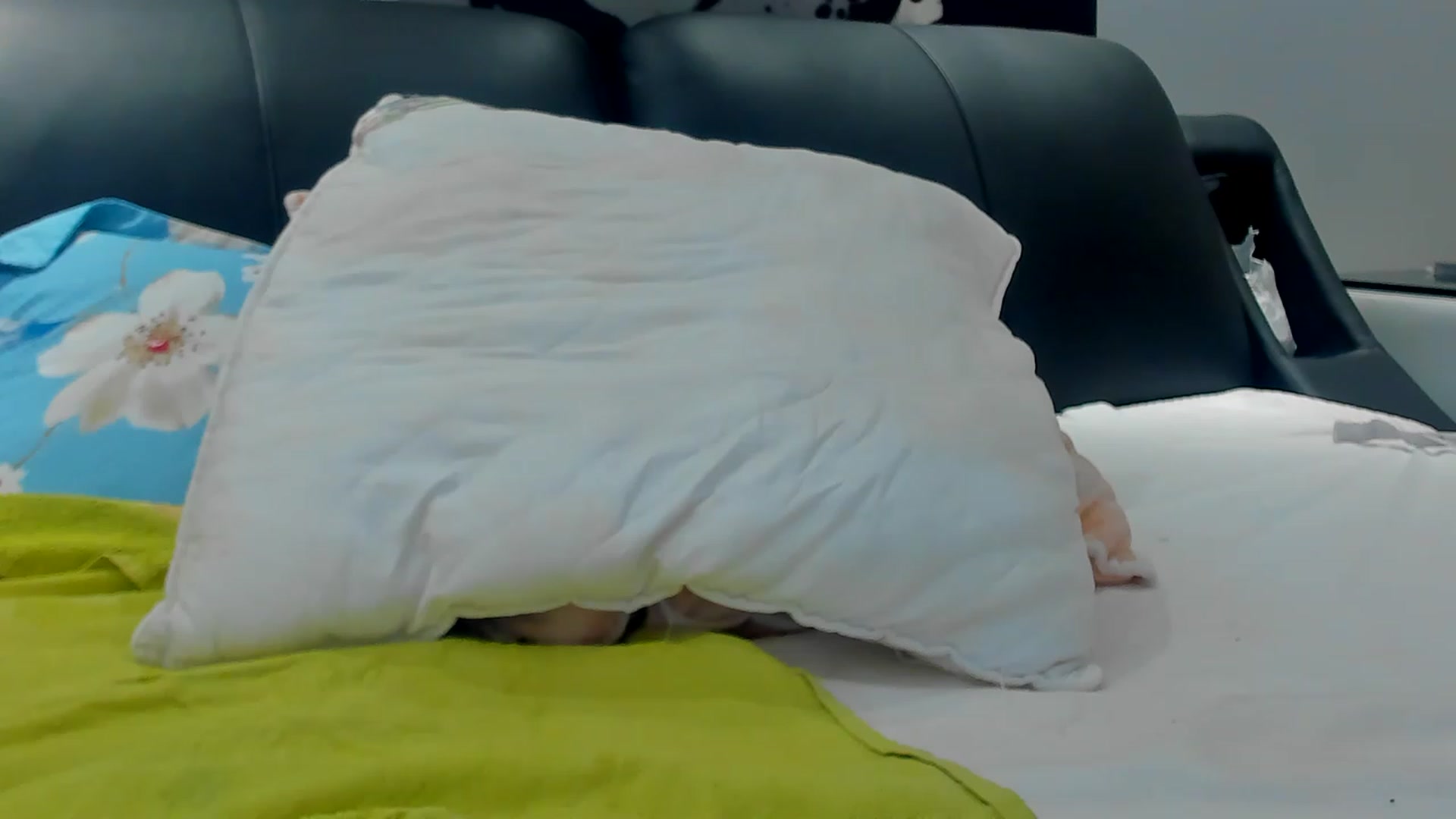 Gallery image thumbnail from SophiaSanty's myfreecams stream on, 01/17/2023, 20:29 image 6 of 20