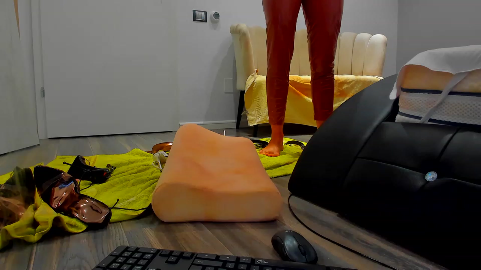 Gallery image thumbnail from SophiaSanty's myfreecams stream on, 01/22/2023, 23:03 image 4 of 20