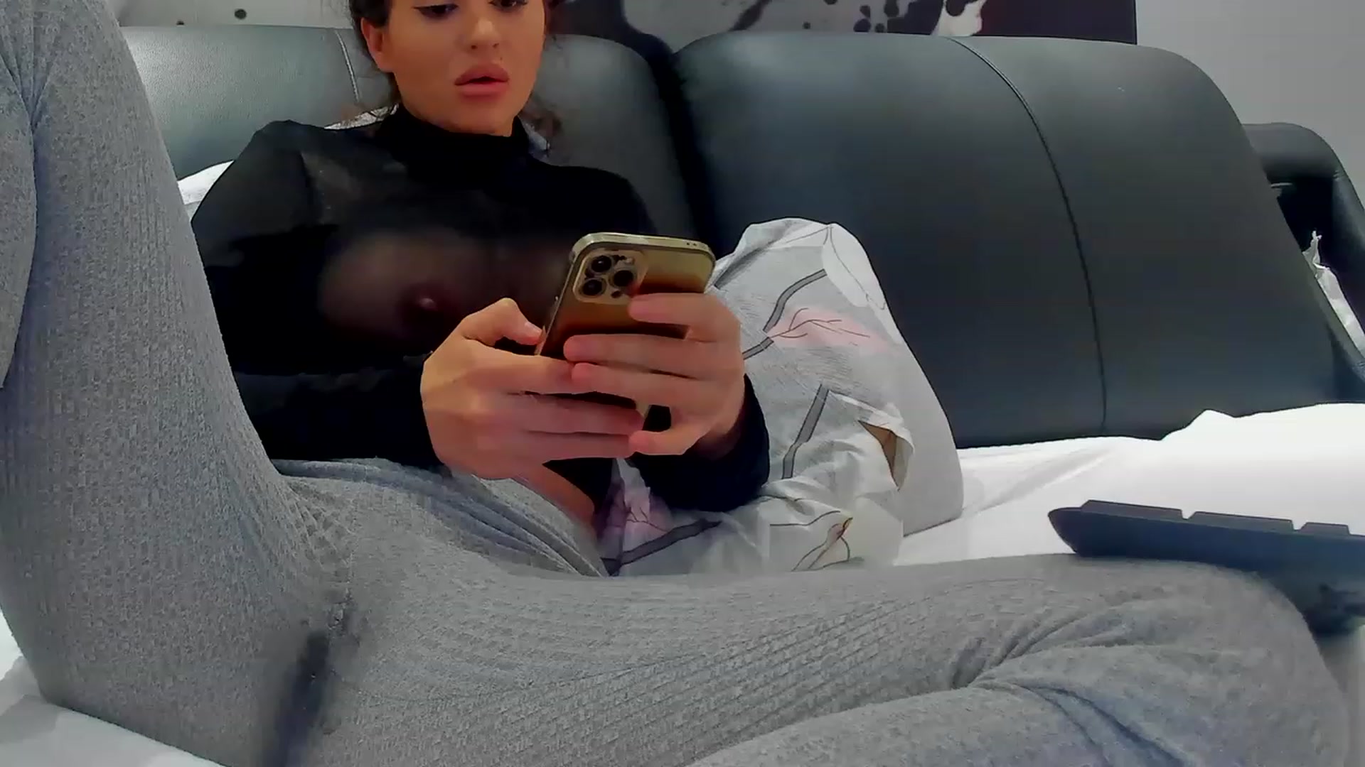 Gallery image thumbnail from SophiaSanty's myfreecams stream on, 01/25/2023, 20:08 image 15 of 20
