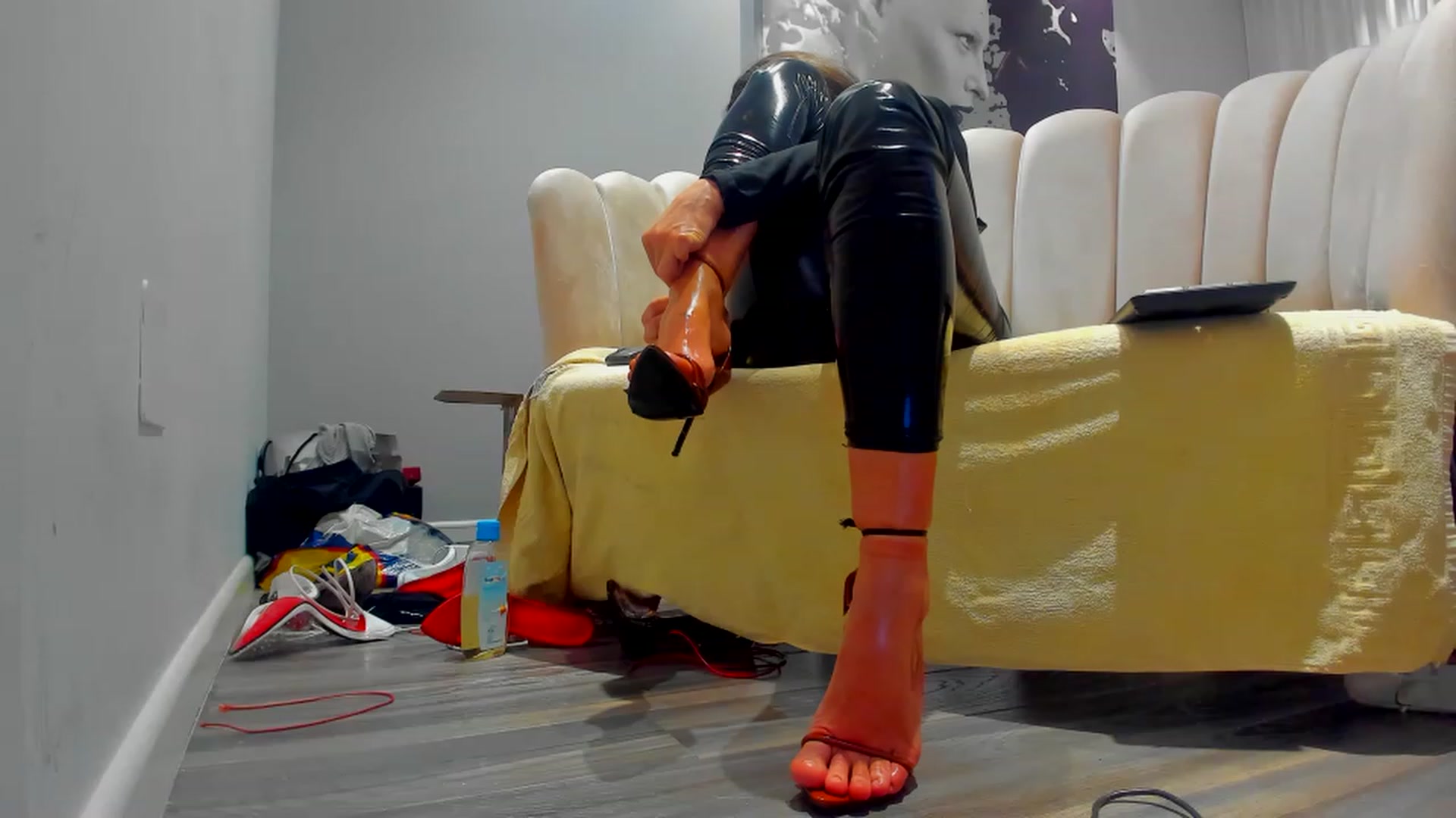 Gallery image thumbnail from SophiaSanty's myfreecams stream on, 01/27/2023, 24:02 image 11 of 20