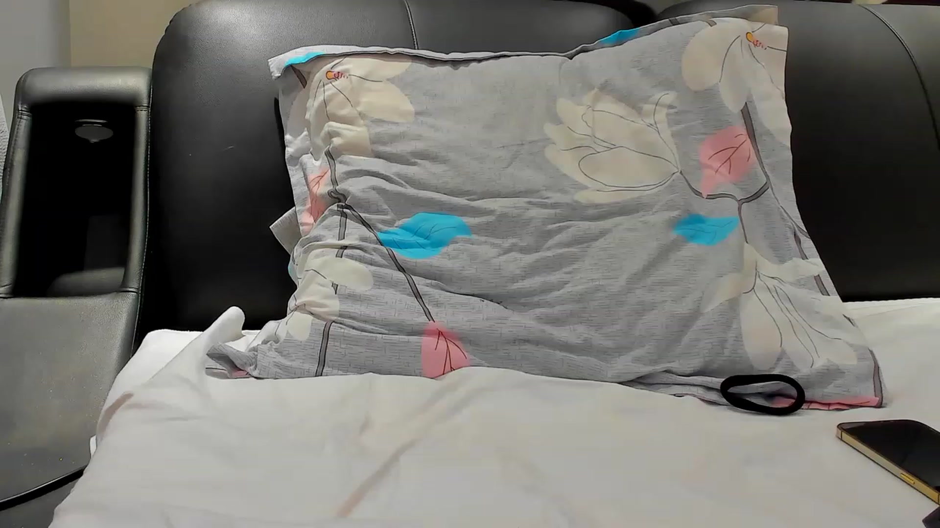Gallery image thumbnail from SophiaSanty's myfreecams stream on, 02/03/2023, 22:26 image 2 of 20
