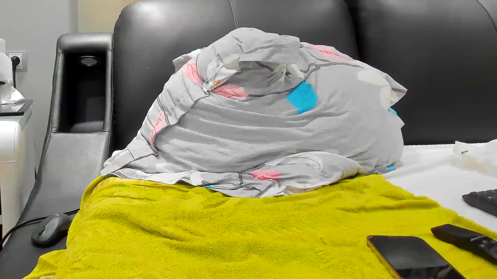 Gallery image thumbnail from SophiaSanty's myfreecams stream on, 02/18/2023, 21:24 image 5 of 20