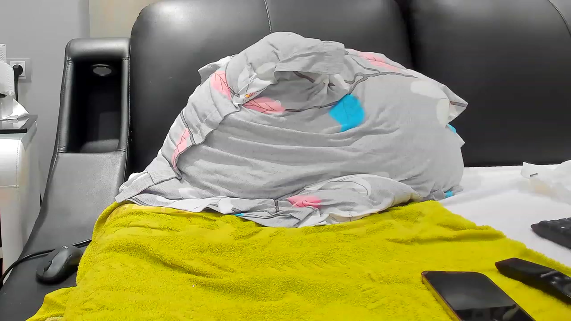 Gallery image thumbnail from SophiaSanty's myfreecams stream on, 02/18/2023, 21:24 image 4 of 20