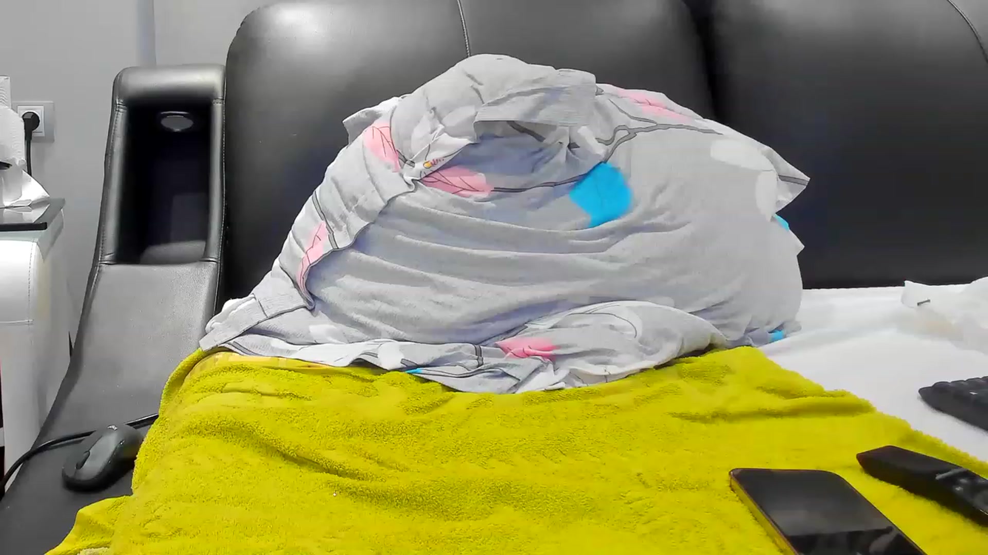 Gallery image thumbnail from SophiaSanty's myfreecams stream on, 02/18/2023, 21:24 image 7 of 20