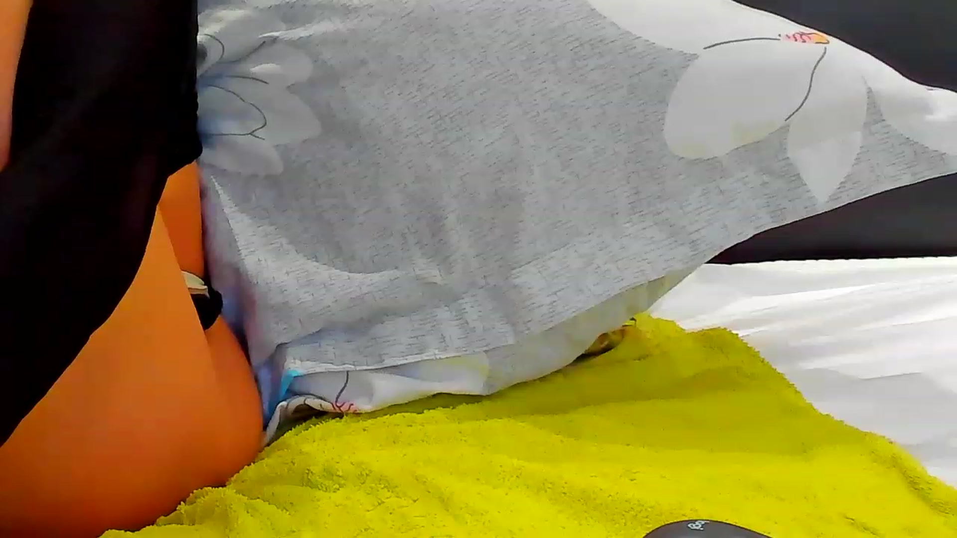 Gallery image thumbnail from SophiaSanty's myfreecams stream on, 02/24/2023, 20:25 image 4 of 20