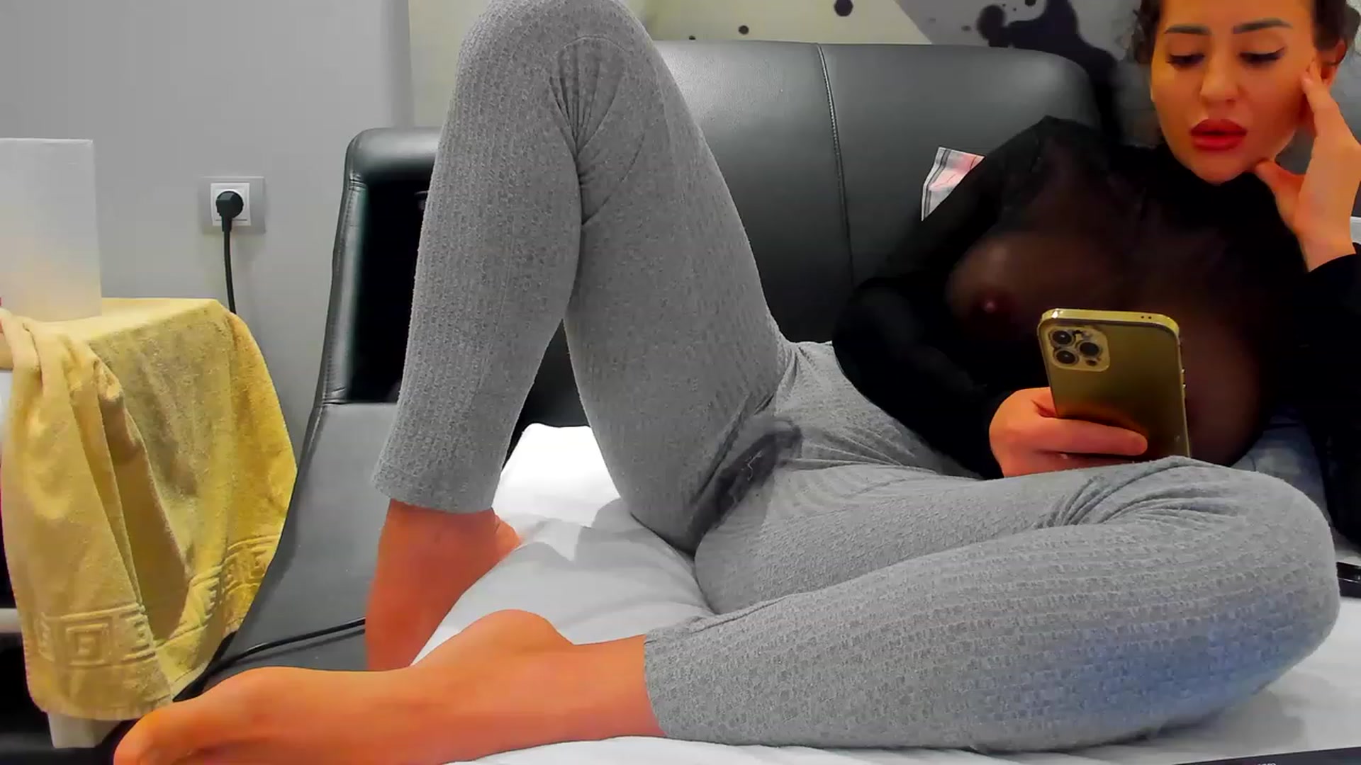 Gallery image thumbnail from SophiaSanty's myfreecams stream on, 02/28/2023, 20:52 image 2 of 20