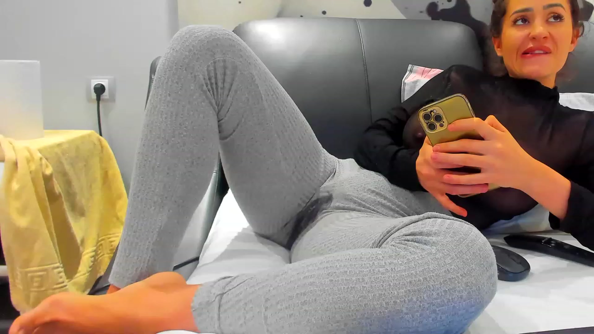 Gallery image thumbnail from SophiaSanty's myfreecams stream on, 02/28/2023, 20:52 image 15 of 20