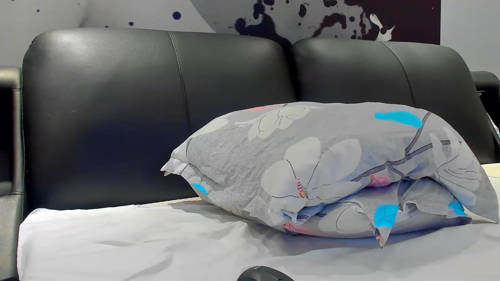 Gallery image thumbnail from SophiaSanty's myfreecams stream on, 03/13/2023, 23:01 image 3 of 20