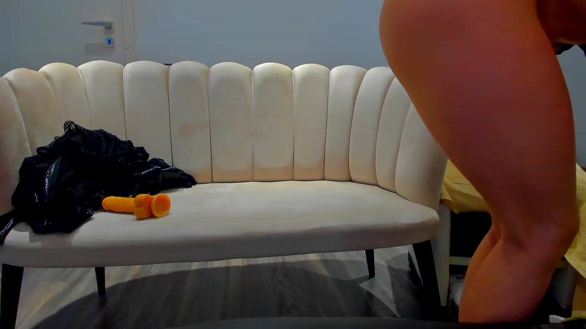 Gallery image thumbnail from SophiaSanty's myfreecams stream on, 03/29/2023, 21:51 image 14 of 20