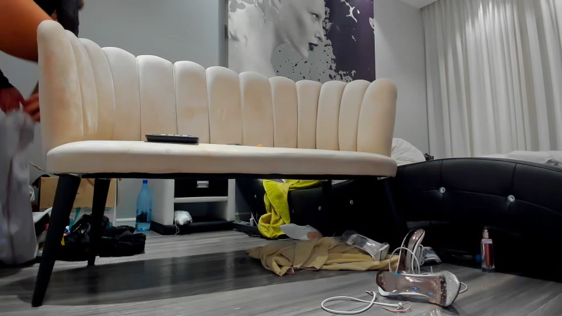 Gallery image thumbnail from SophiaSanty's myfreecams stream on, 04/02/2023, 22:23 image 4 of 20