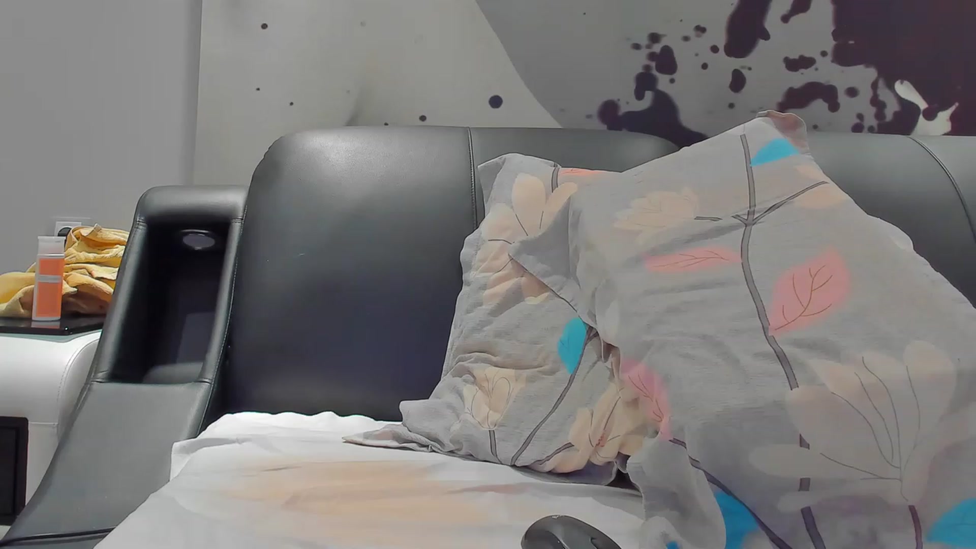 Gallery image thumbnail from SophiaSanty's myfreecams stream on, 05/30/2023, 19:27 image 13 of 20