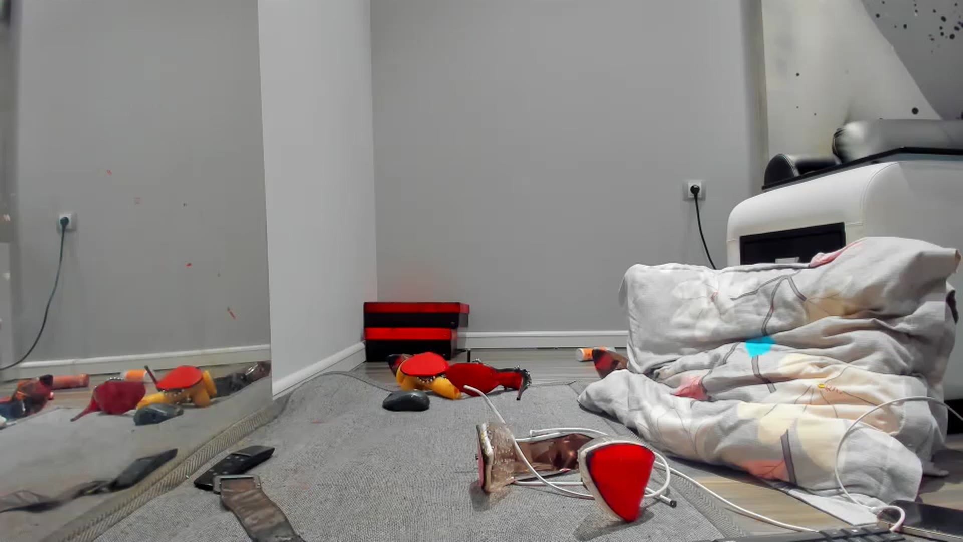 Gallery image thumbnail from SophiaSanty's myfreecams stream on, 06/02/2023, 22:59 image 15 of 20