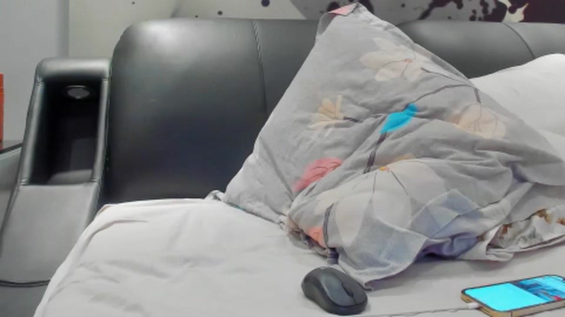Gallery image thumbnail from SophiaSanty's myfreecams stream on, 06/05/2023, 20:49 image 1 of 20