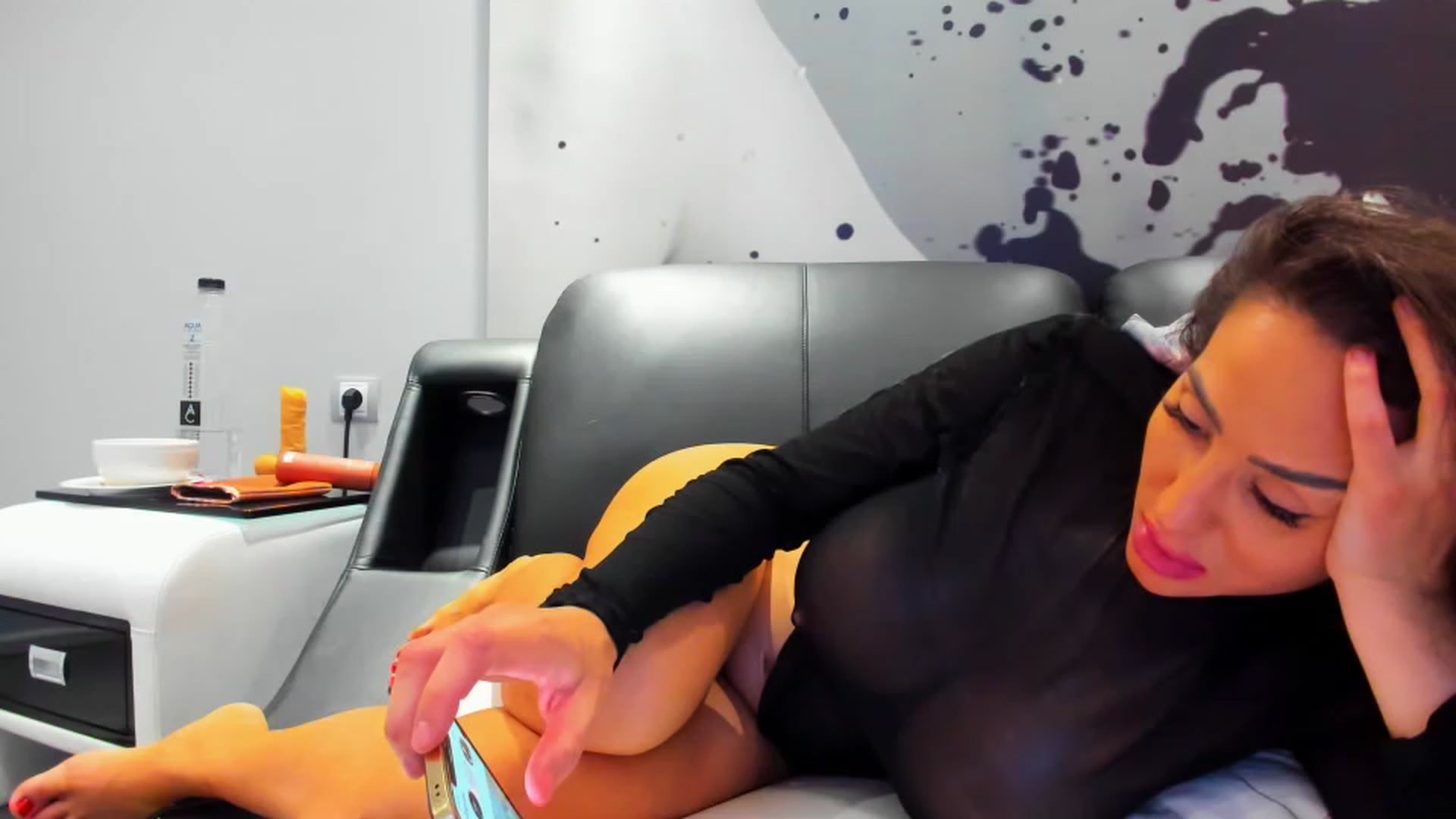Gallery image thumbnail from SophiaSanty's myfreecams stream on, 06/07/2023, 22:16 image 6 of 20
