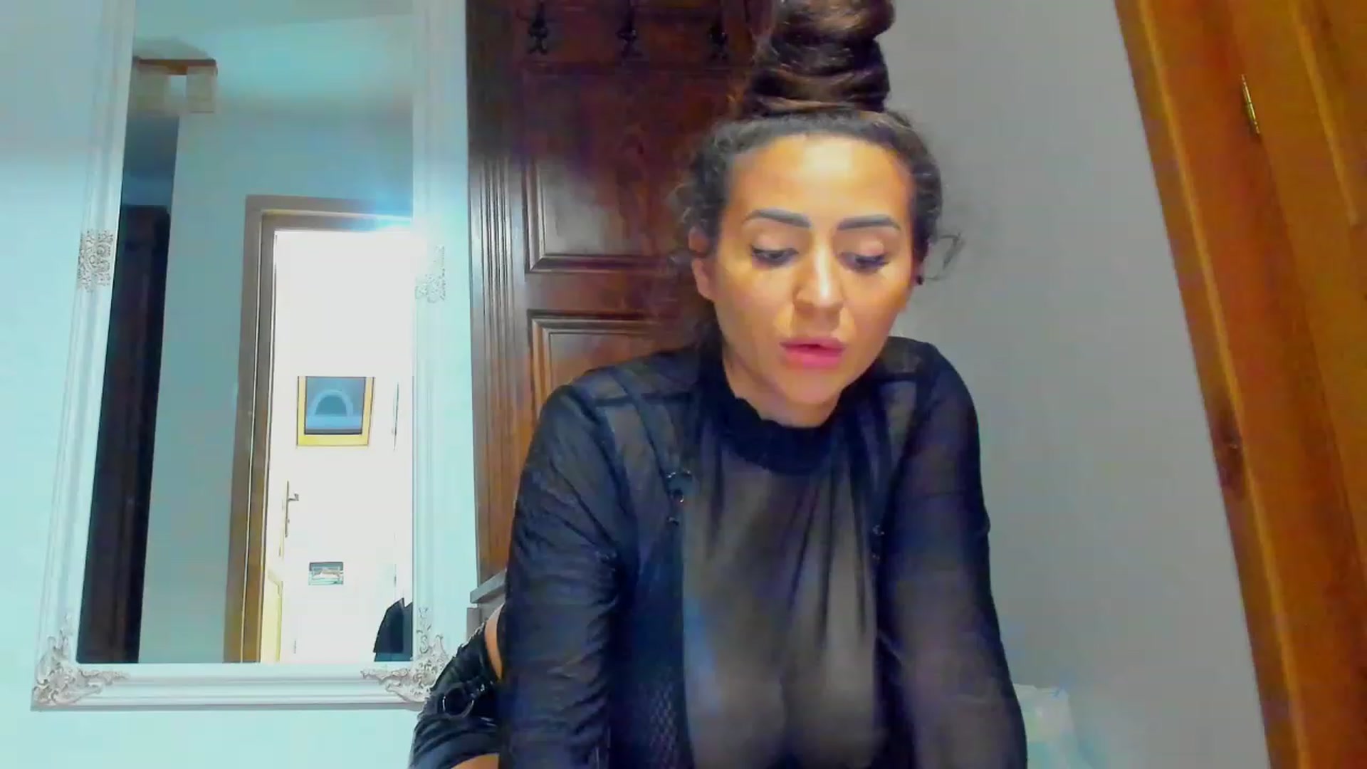Gallery image thumbnail from SophiaSanty's myfreecams stream on, 06/17/2023, 22:23 image 14 of 20