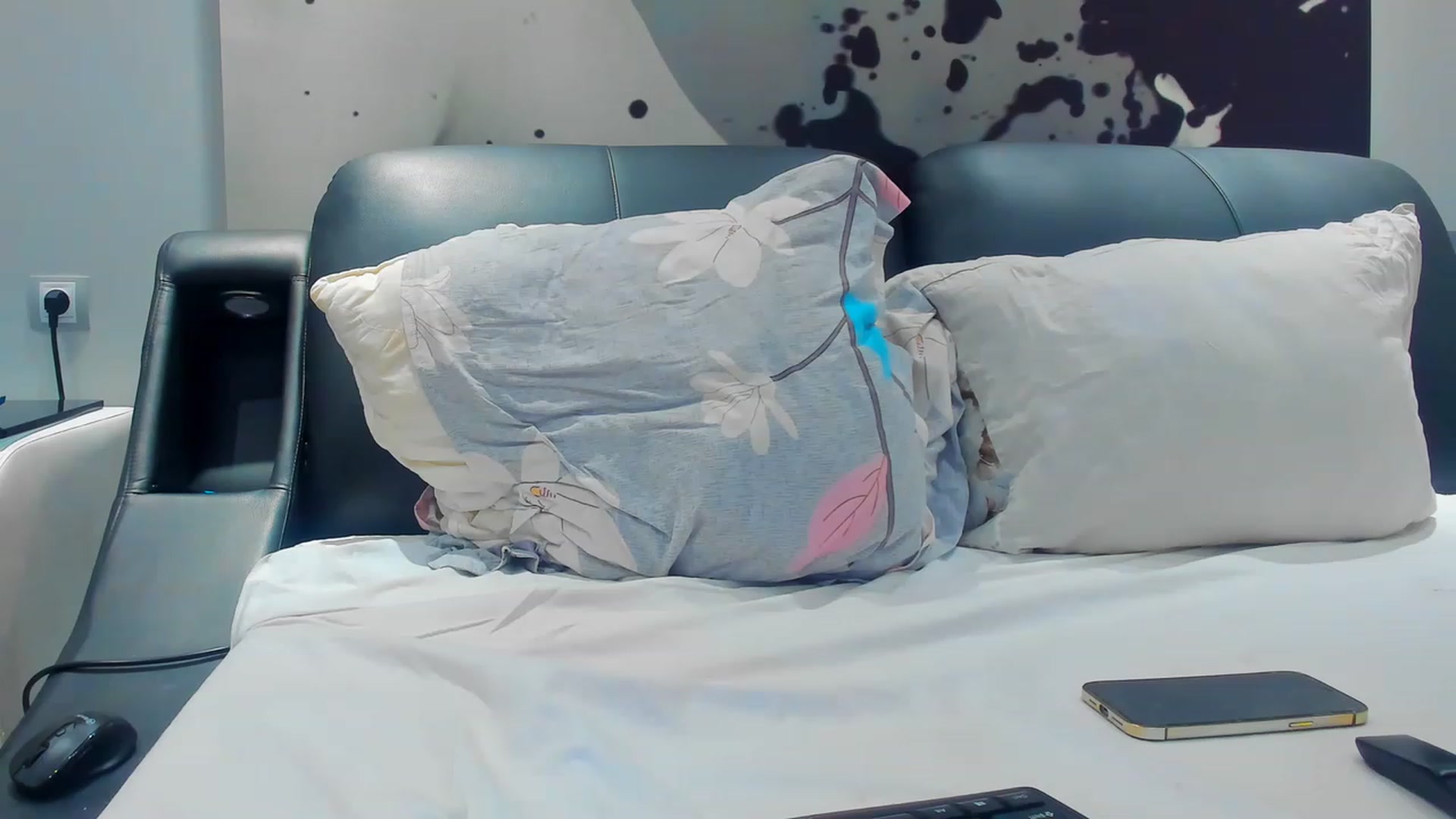 Gallery image thumbnail from SophiaSanty's myfreecams stream on, 07/07/2023, 21:16 image 15 of 20