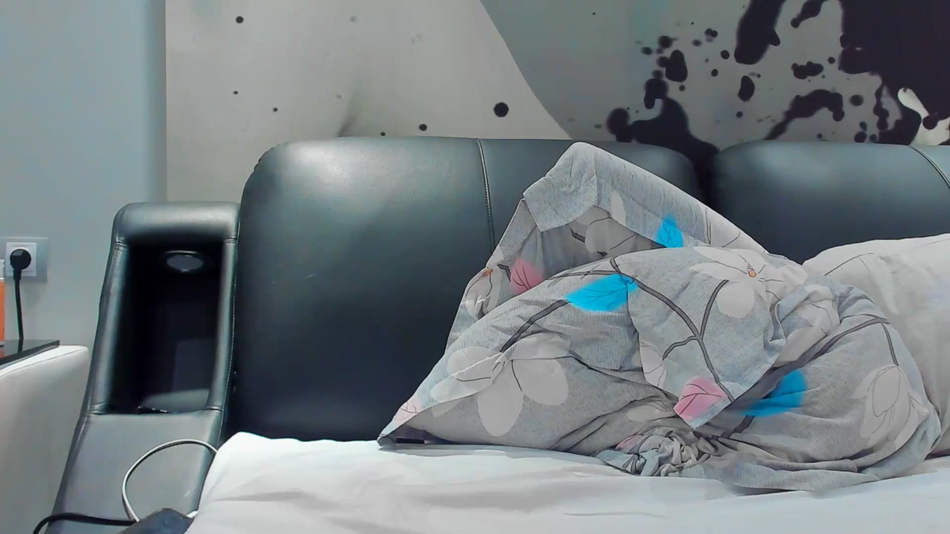 Gallery image thumbnail from SophiaSanty's myfreecams stream on, 07/10/2023, 20:50 image 3 of 20