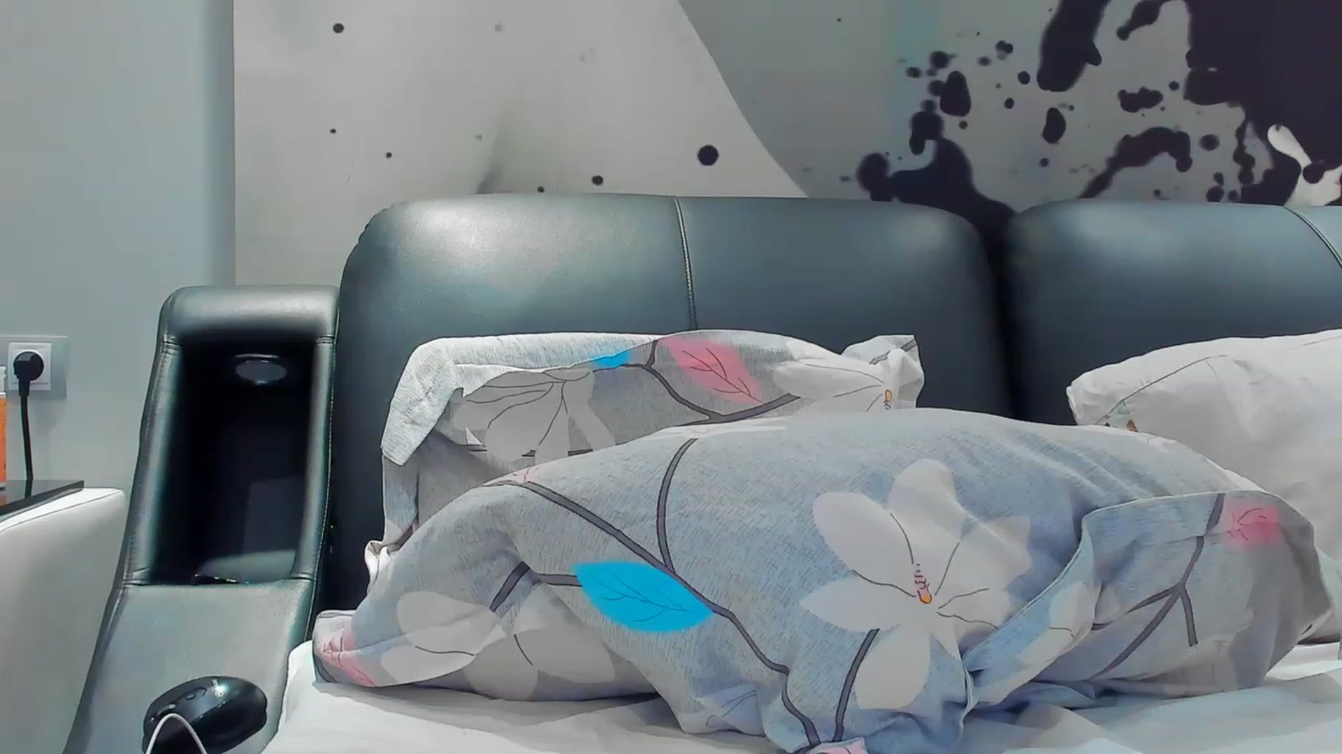 Gallery image thumbnail from SophiaSanty's myfreecams stream on, 07/10/2023, 21:16 image 14 of 20