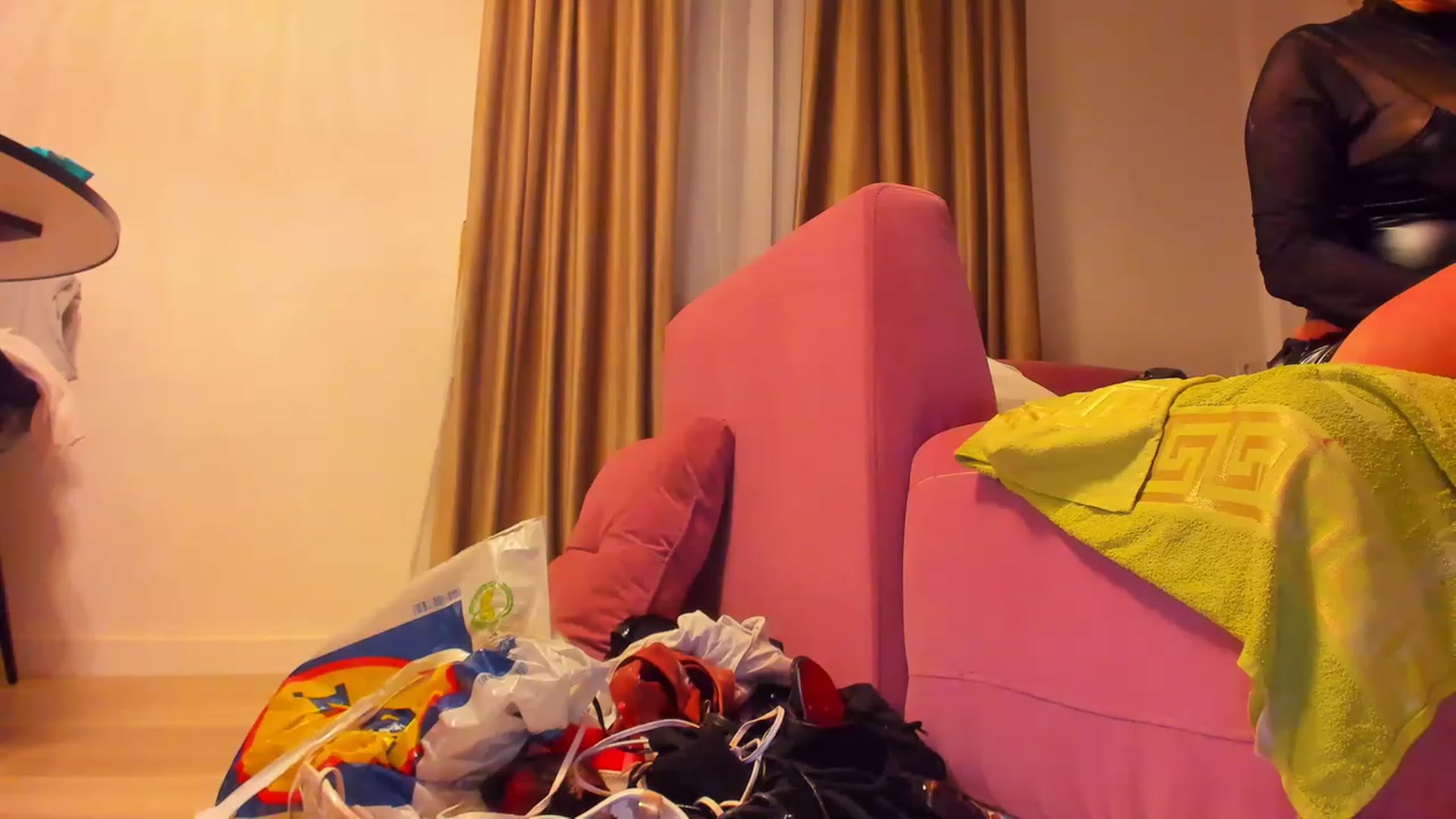 Gallery image thumbnail from SophiaSanty's myfreecams stream on, 07/18/2023, 22:48 image 10 of 20