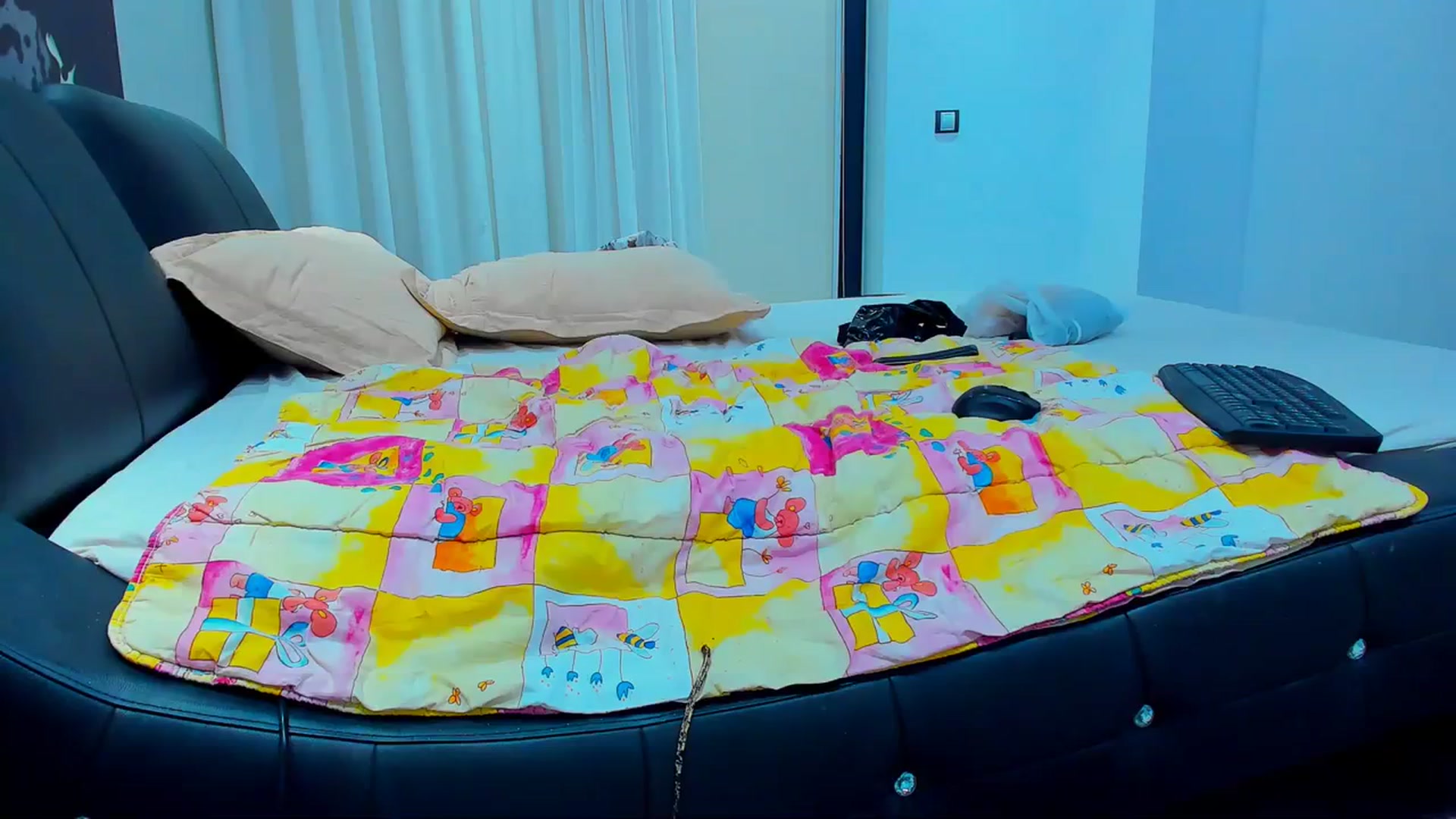 Gallery image thumbnail from SophiaSanty's myfreecams stream on, 02/10/2024, 01:41 image 1 of 20