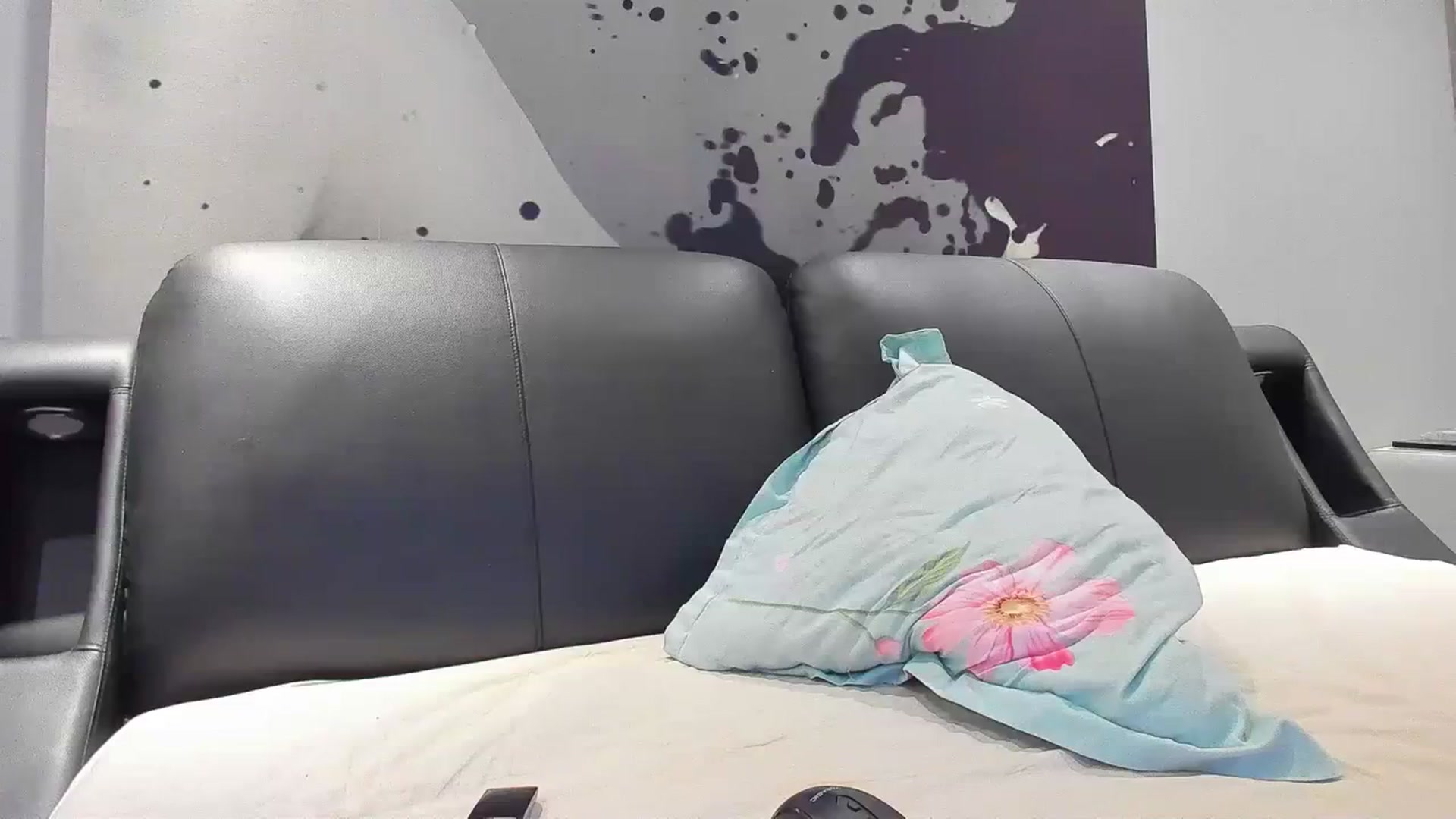 Gallery image thumbnail from SophiaSanty's myfreecams stream on, 03/24/2024, 21:21 image 6 of 20