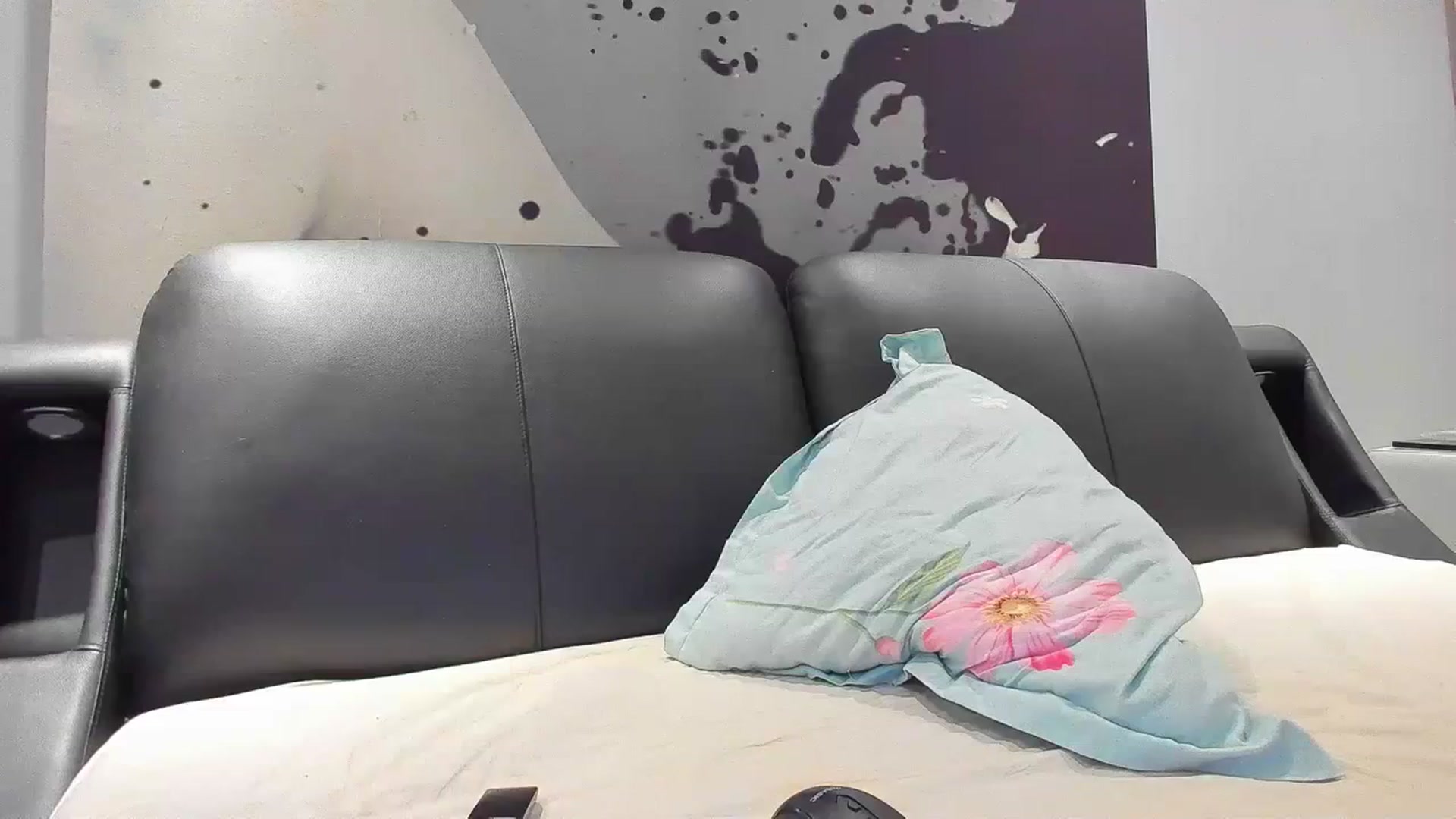 Gallery image thumbnail from SophiaSanty's myfreecams stream on, 03/24/2024, 21:21 image 4 of 20