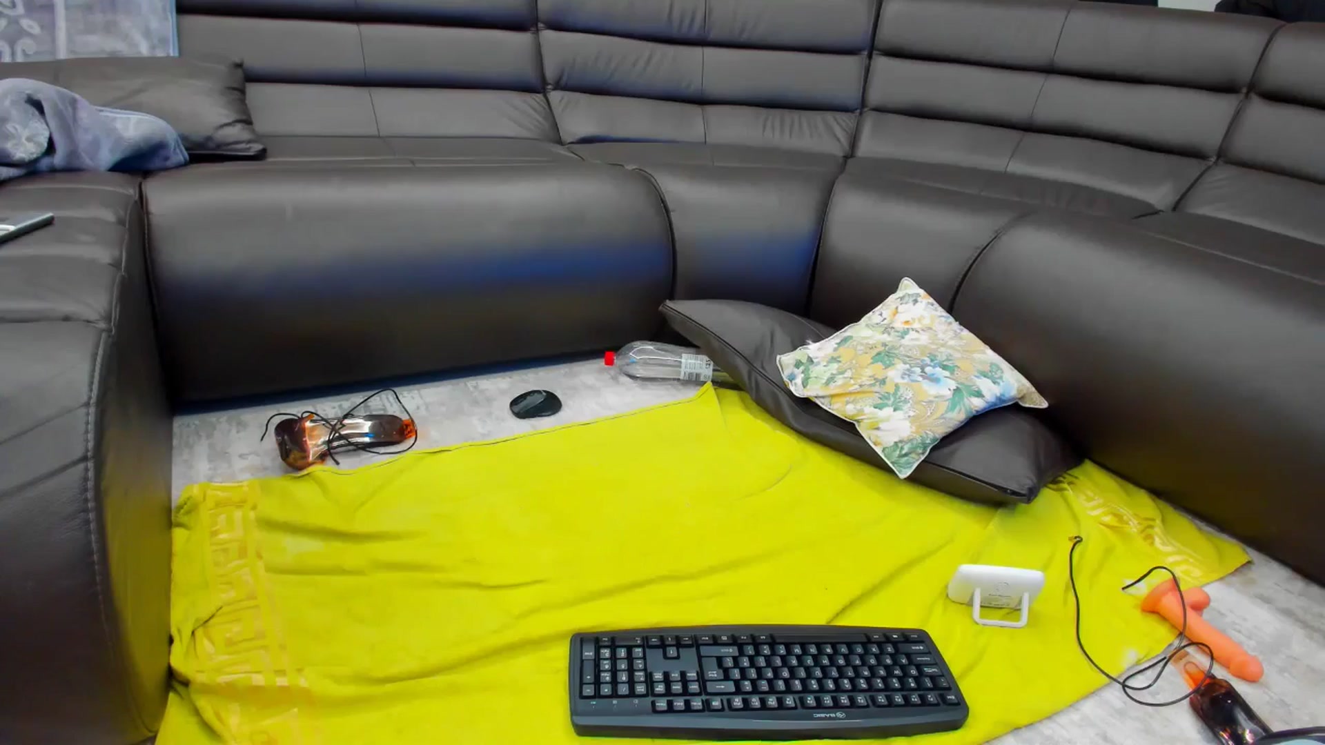 Gallery image thumbnail from SophiaSanty's myfreecams stream on, 05/06/2024, 23:21 image 12 of 20
