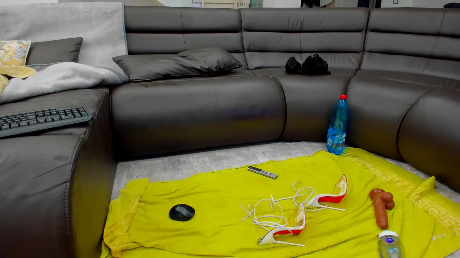 Gallery image thumbnail from SophiaSanty's myfreecams stream on, 05/30/2024, 24:47 image 10 of 20