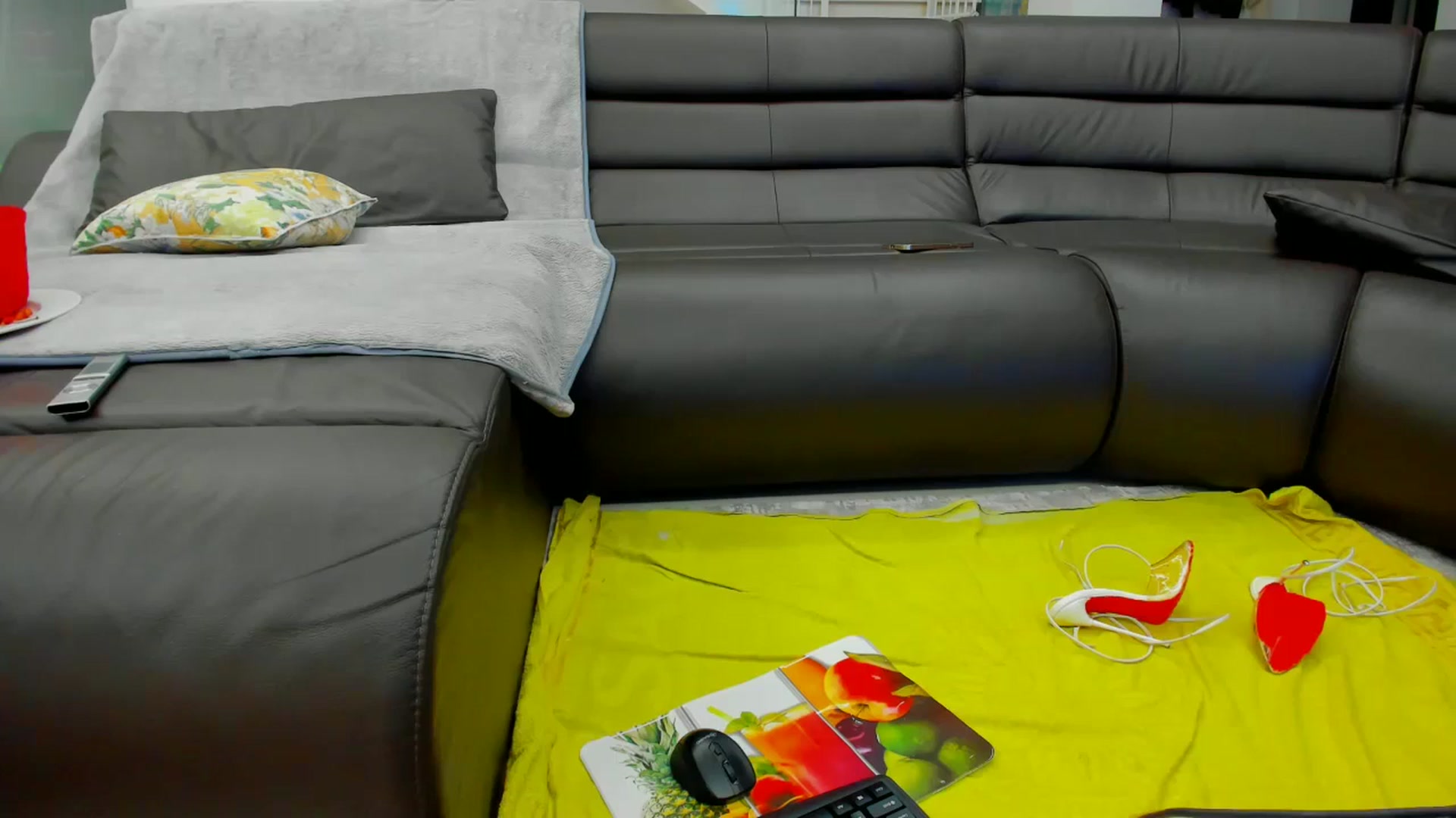Gallery image thumbnail from SophiaSanty's myfreecams stream on, 06/03/2024, 22:12 image 12 of 20