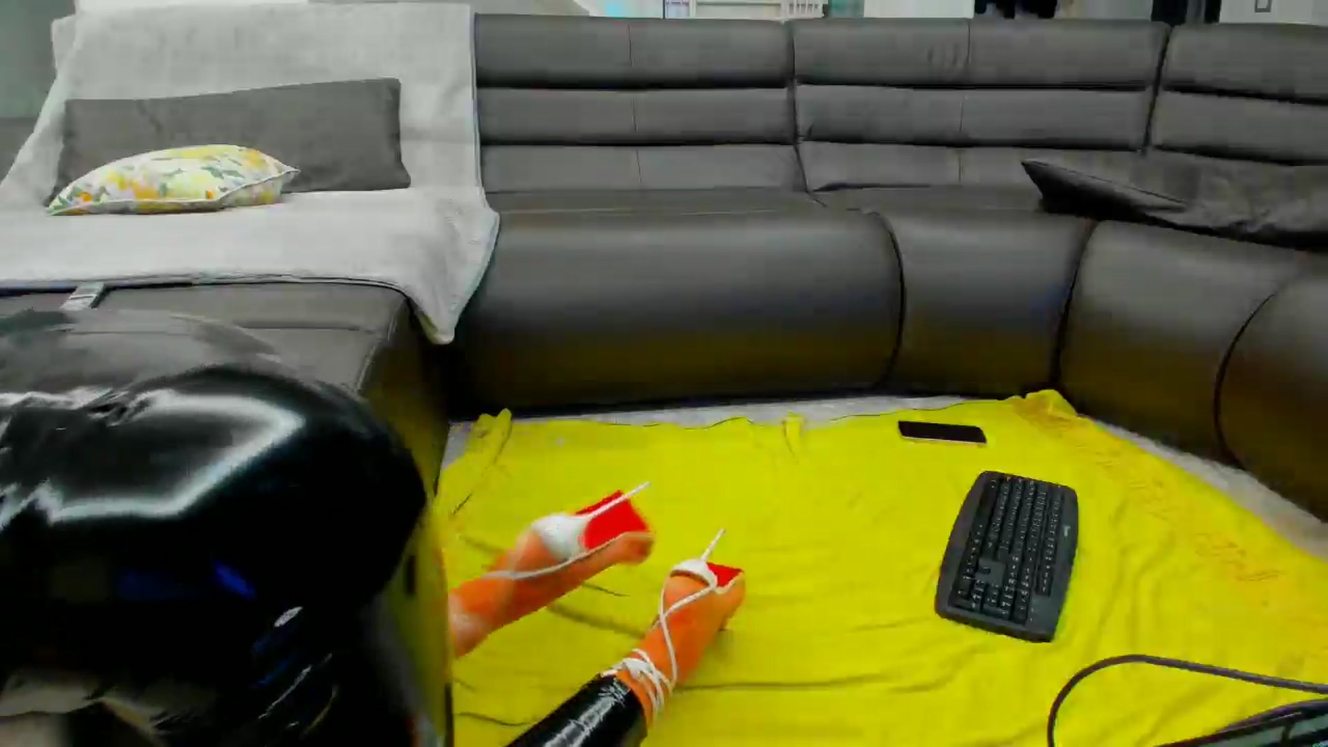 Gallery image thumbnail from SophiaSanty's myfreecams stream on, 06/03/2024, 22:12 image 17 of 20