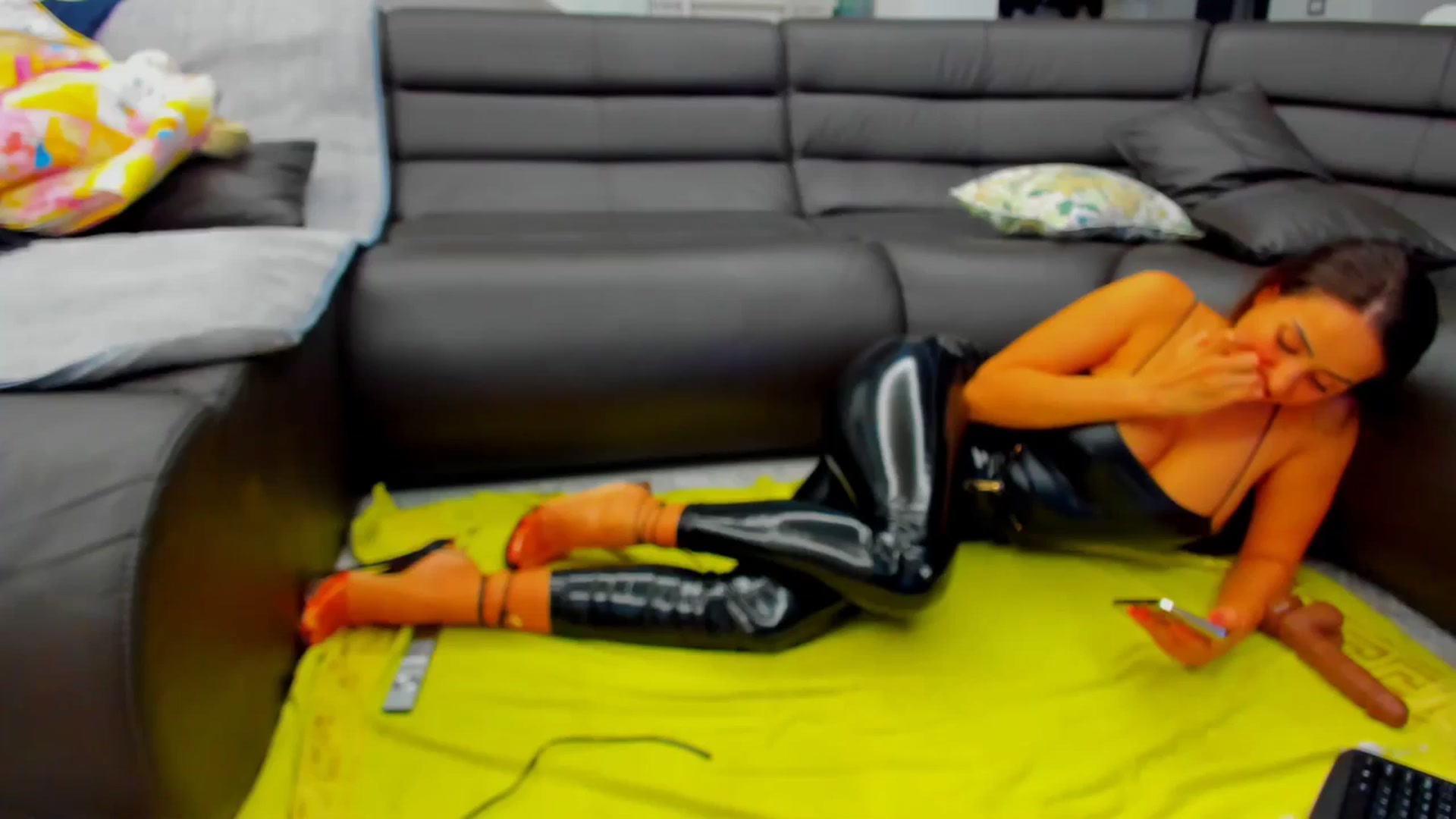 Gallery image thumbnail from SophiaSanty's myfreecams stream on, 06/30/2024, 21:13 image 15 of 20