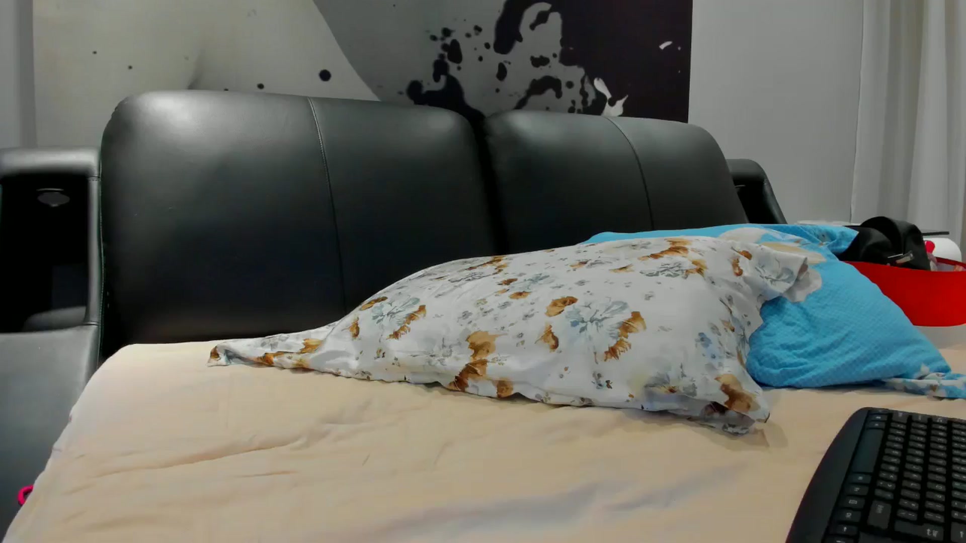 Gallery image thumbnail from SophiaSanty's myfreecams stream on, 07/12/2024, 19:21 image 15 of 20