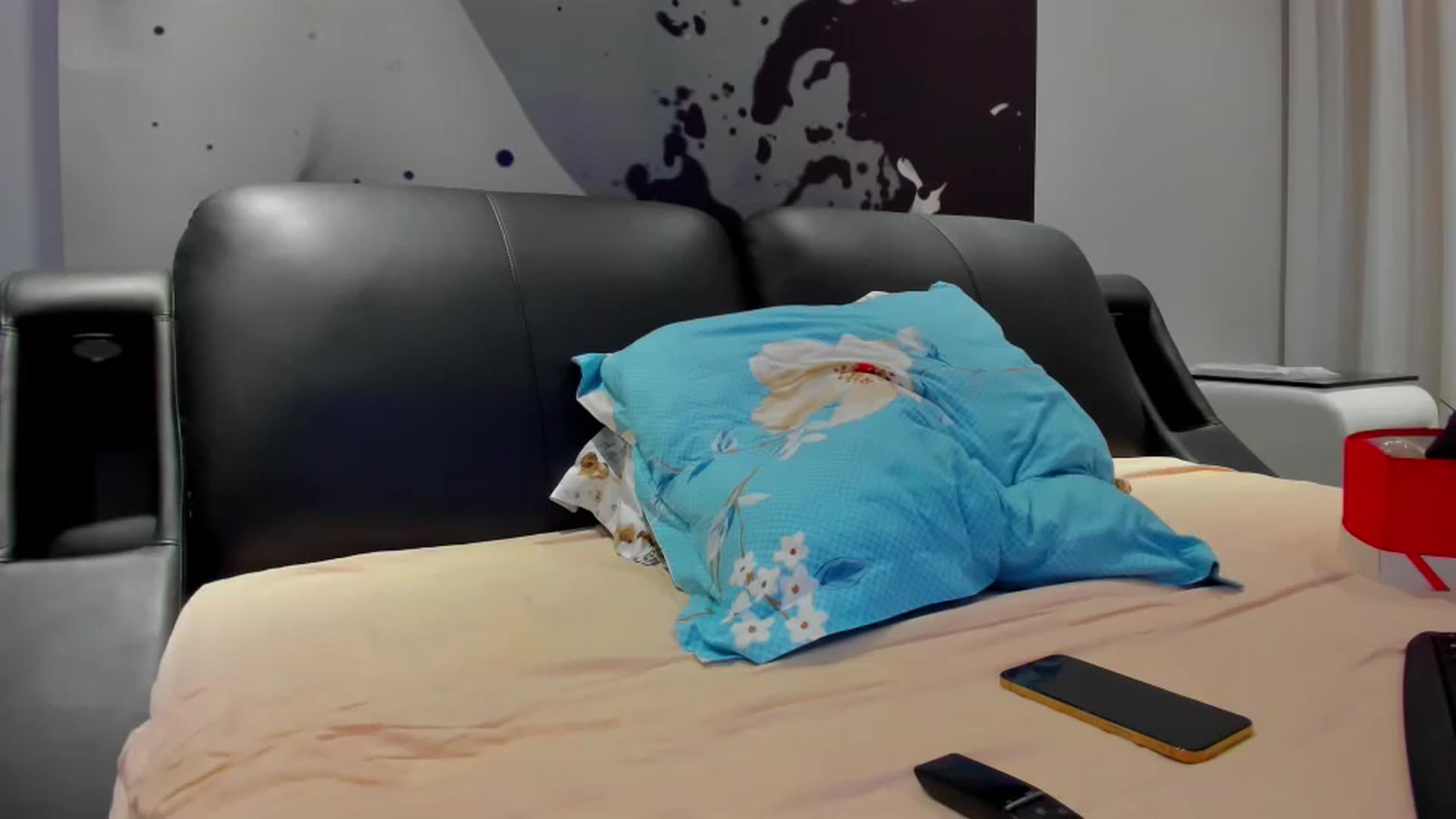Gallery image thumbnail from SophiaSanty's myfreecams stream on, 07/30/2024, 17:05 image 12 of 20