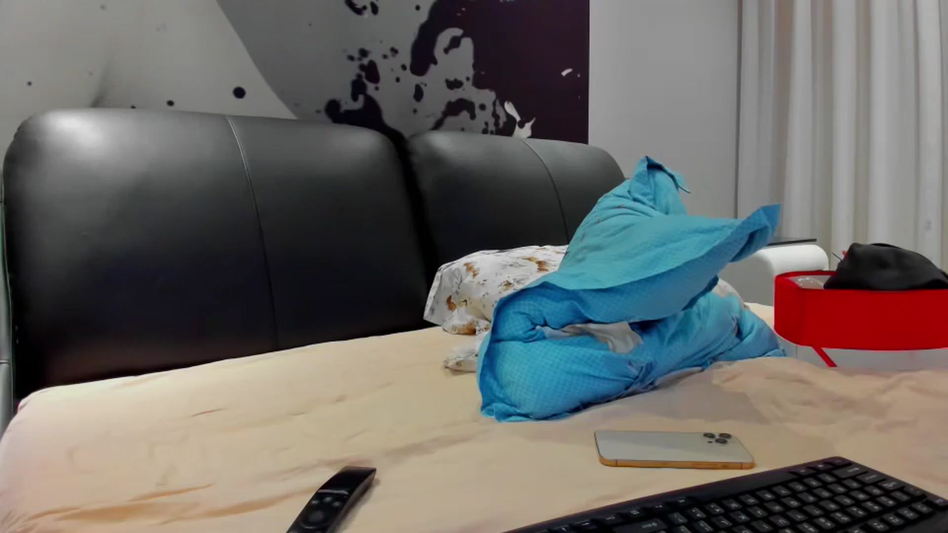 Gallery image thumbnail from SophiaSanty's myfreecams stream on, 07/30/2024, 20:03 image 13 of 20