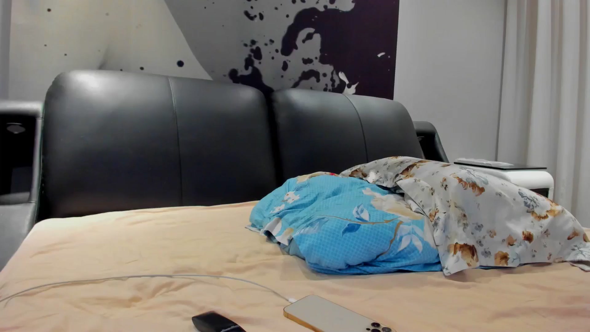 Gallery image thumbnail from SophiaSanty's myfreecams stream on, 08/09/2024, 21:46 image 16 of 20