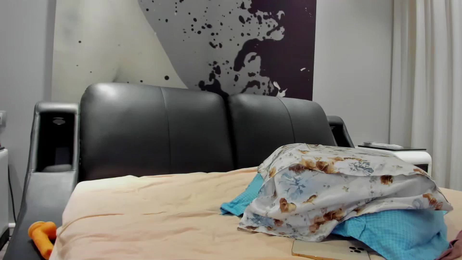 Gallery image thumbnail from SophiaSanty's myfreecams stream on, 08/16/2024, 22:48 image 9 of 20