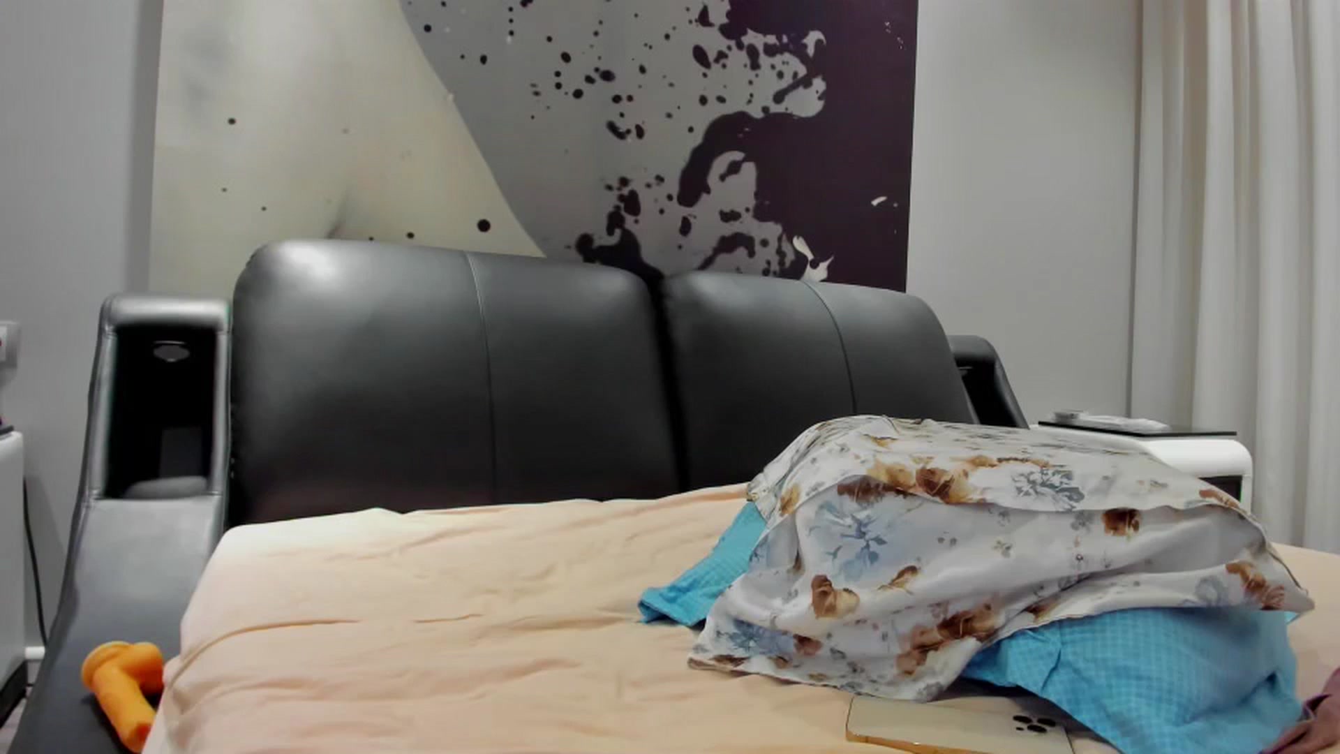 Gallery image thumbnail from SophiaSanty's myfreecams stream on, 08/16/2024, 22:48 image 8 of 20