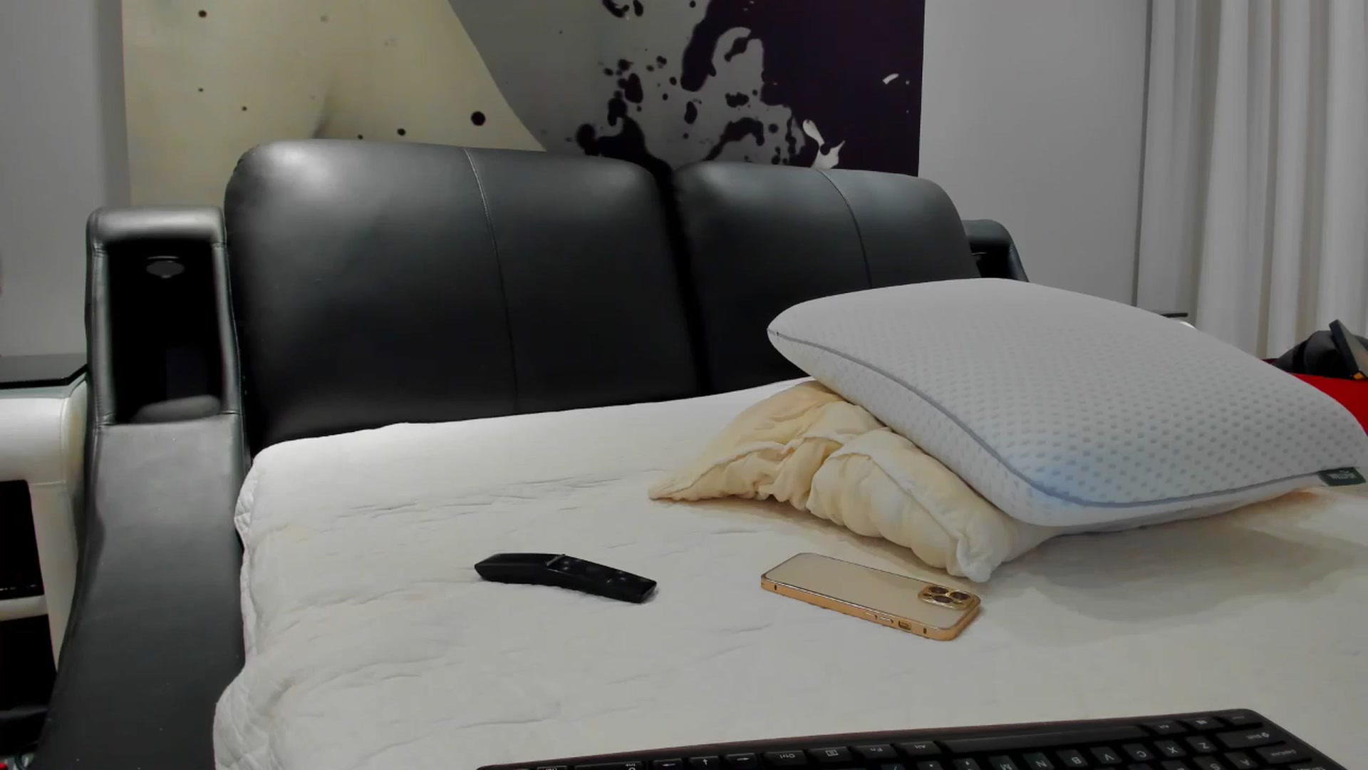 Gallery image thumbnail from SophiaSanty's myfreecams stream on, 08/21/2024, 21:52 image 14 of 20