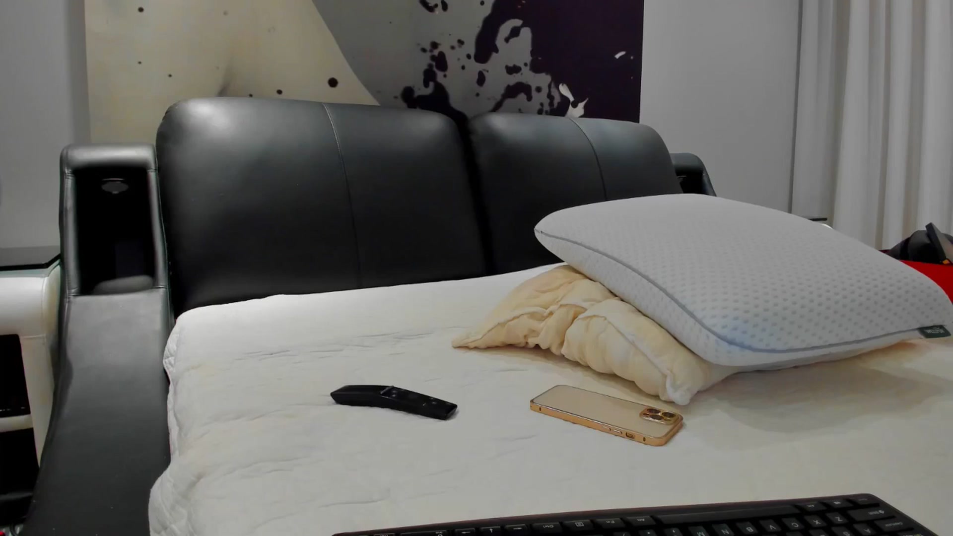 Gallery image thumbnail from SophiaSanty's myfreecams stream on, 08/21/2024, 21:52 image 16 of 20