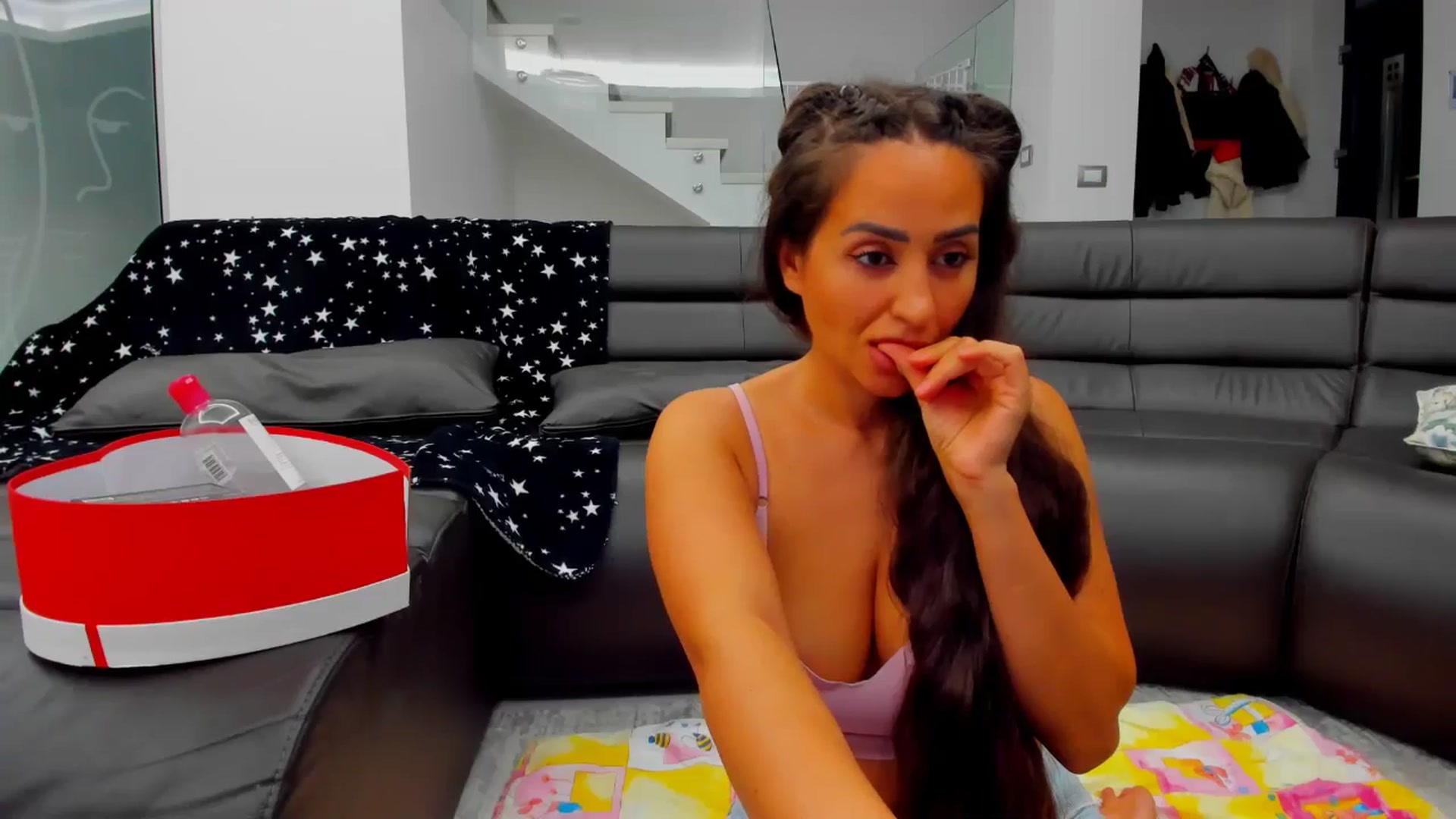Gallery image thumbnail from SophiaSanty's myfreecams stream on, 08/24/2024, 20:04 image 20 of 20