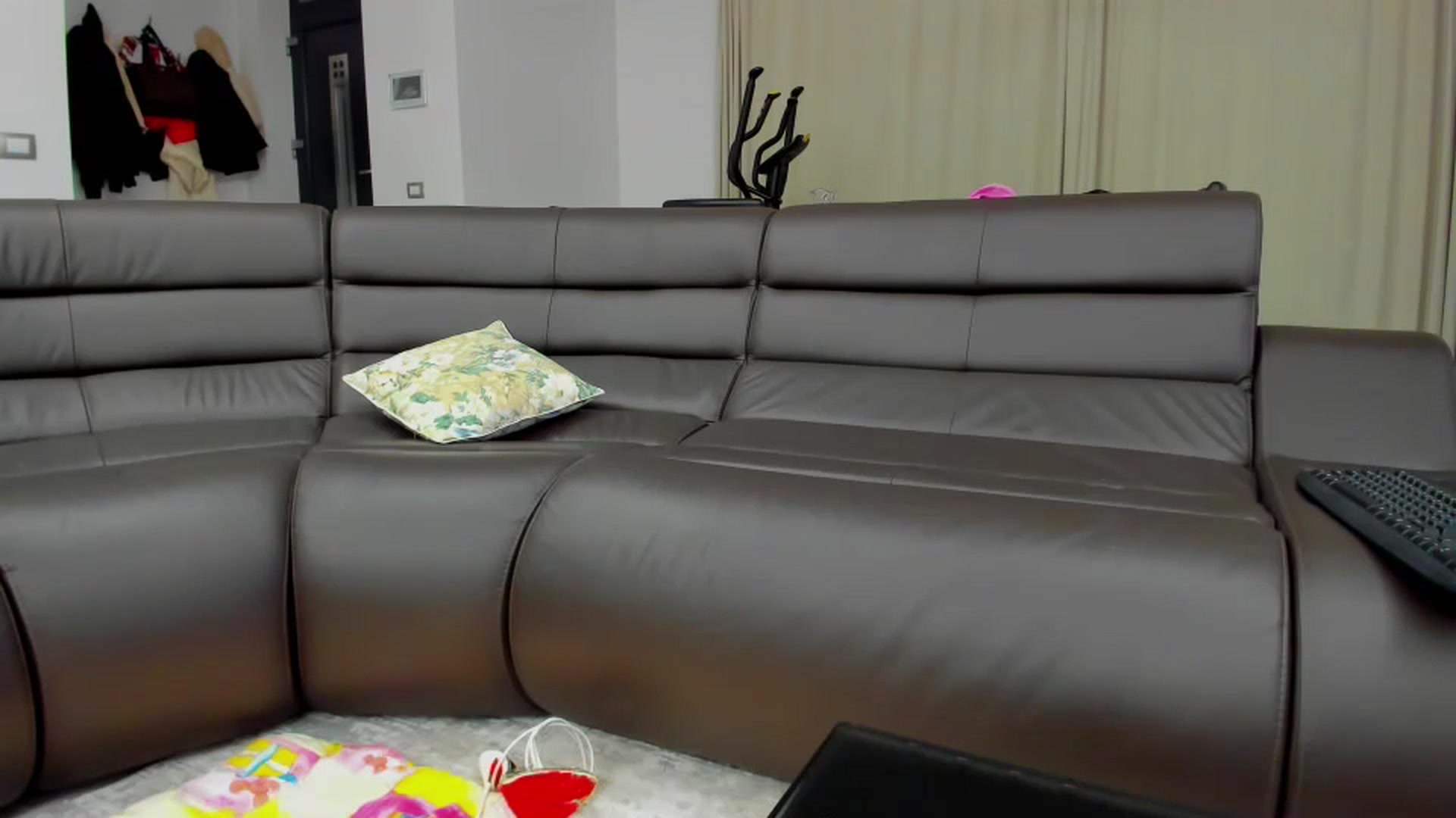 Gallery image thumbnail from SophiaSanty's myfreecams stream on, 08/24/2024, 21:32 image 2 of 20