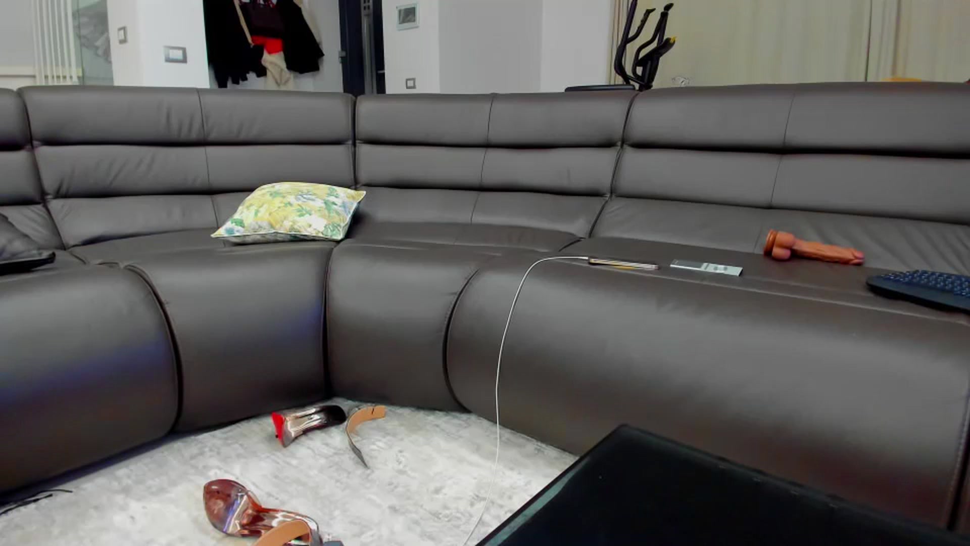Gallery image thumbnail from SophiaSanty's myfreecams stream on, 08/24/2024, 23:36 image 2 of 20