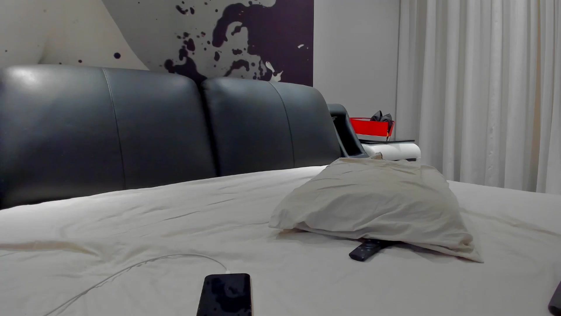 Gallery image thumbnail from SophiaSanty's myfreecams stream on, 10/23/2024, 19:08 image 12 of 20